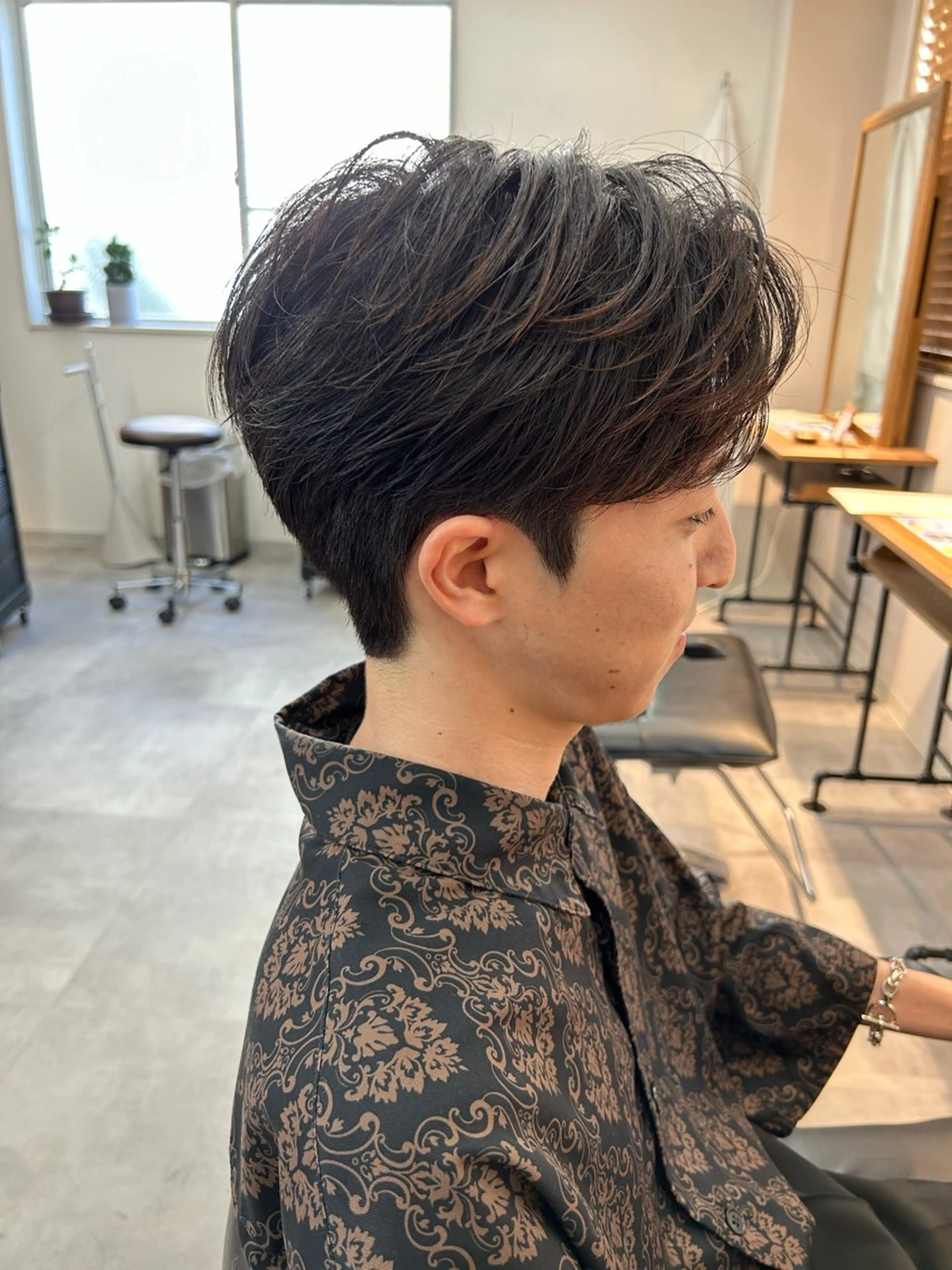 メンズ センターパート カット 男の理想を叶える🔥 メンズパーマ特化｜関のヘアスタイル