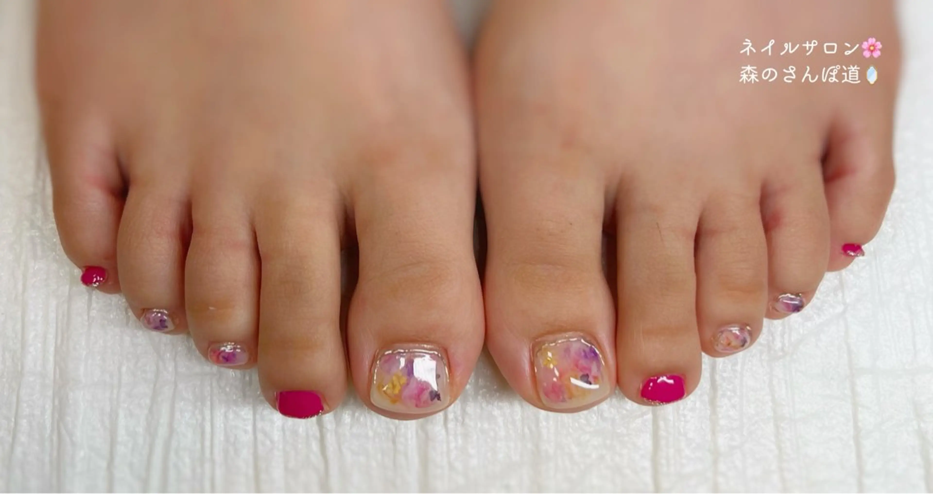 ネイル フットネイル 森のさんぽ道所属・ショートネイル 森のさんぽ道のネイルデザイン