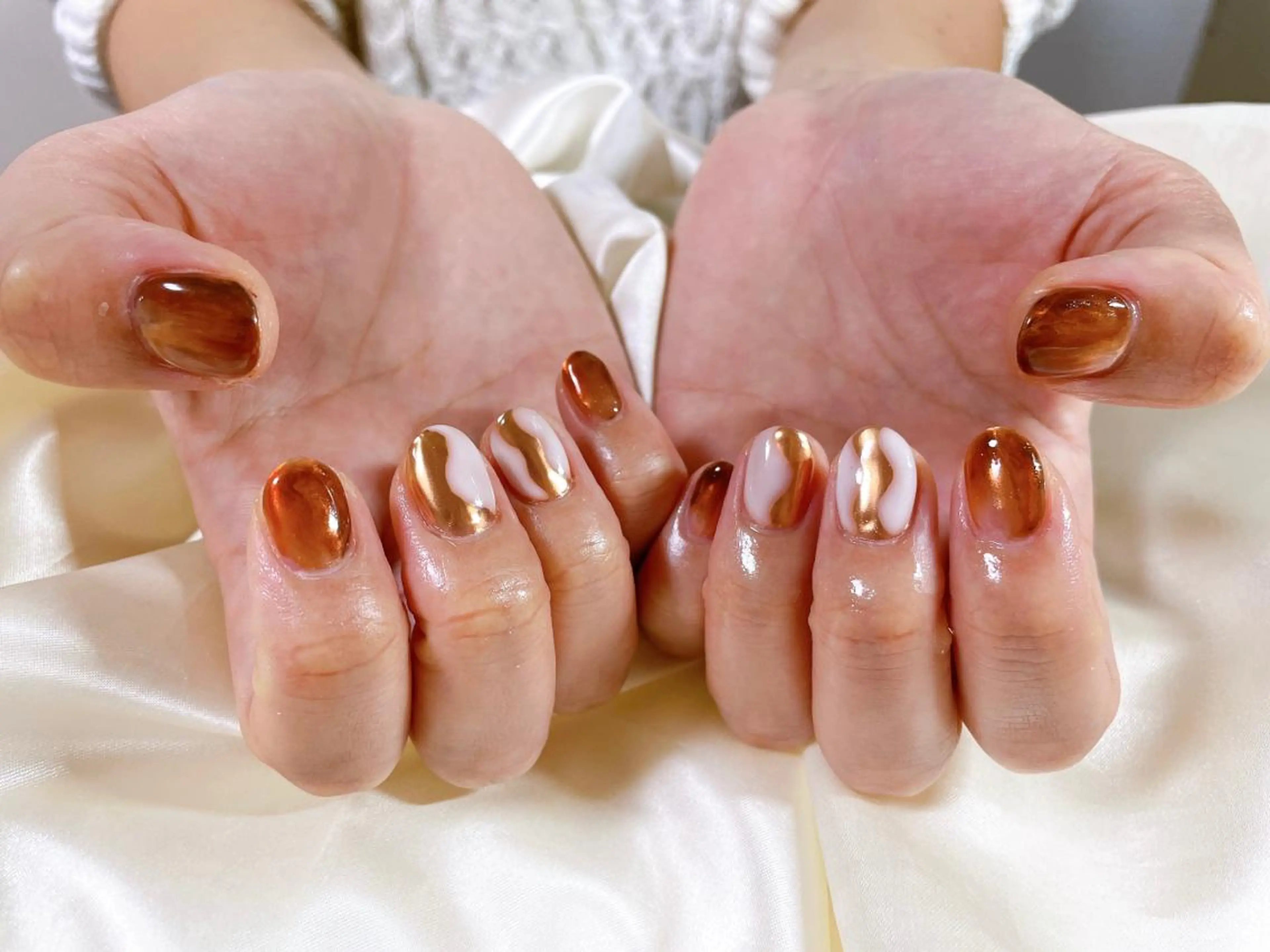 ネイル ミラーネイル ニュアンスネイル kiki nail 二子玉川のネイルデザイン