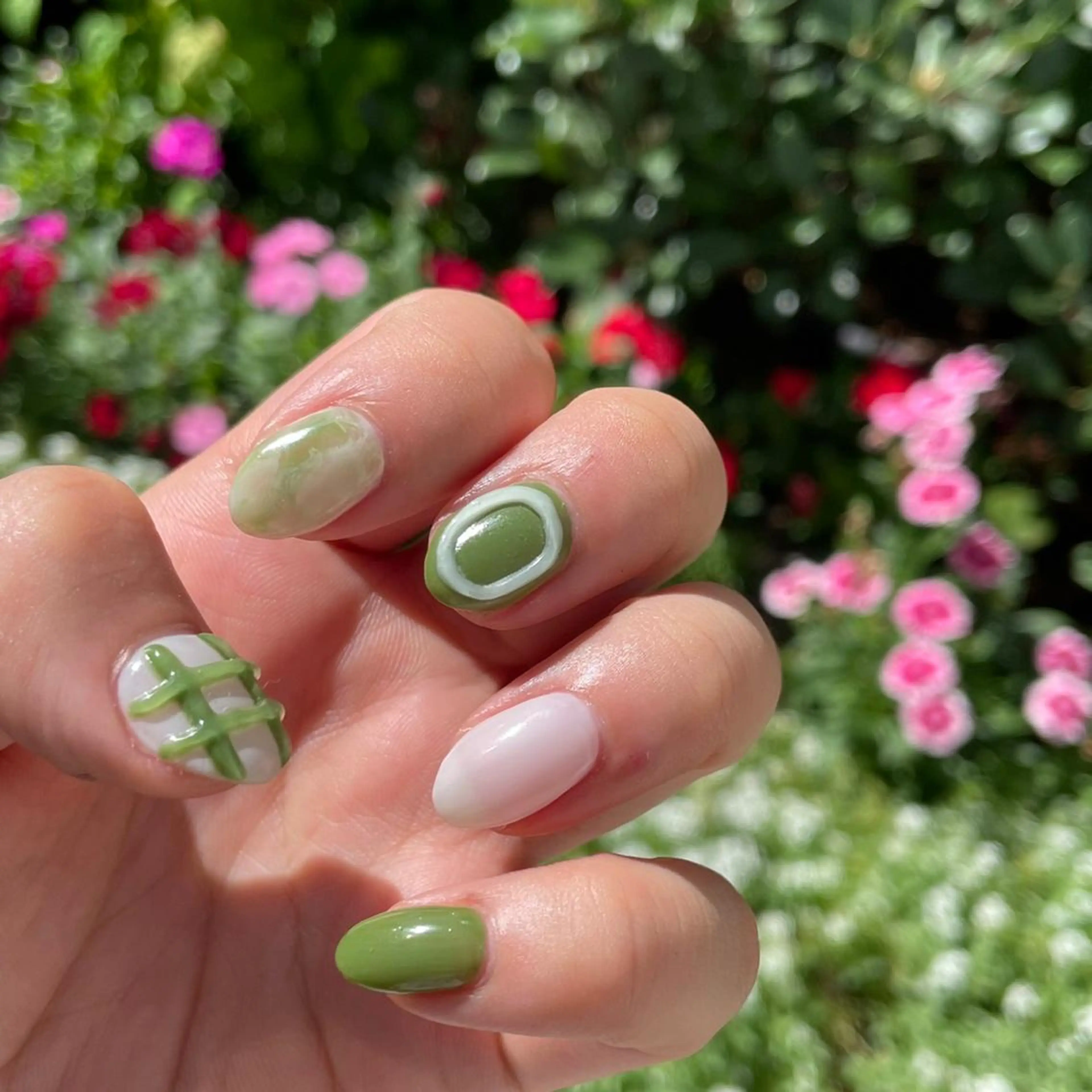 カラー ネイル 韓国ネイル Roi〈ロワ〉 Yume🎀のネイルデザイン