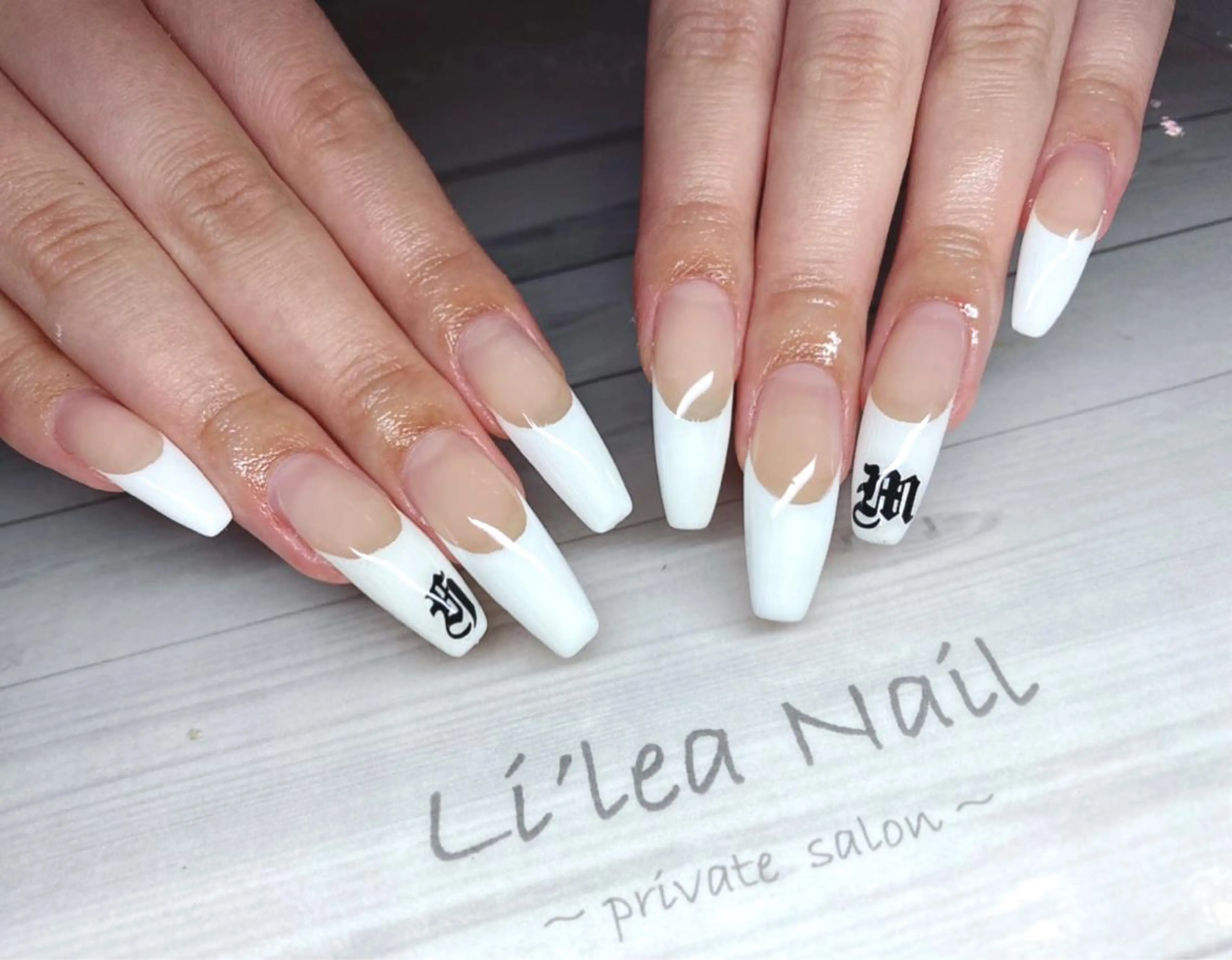 ネイル Li'leaNail AINAのネイルデザイン
