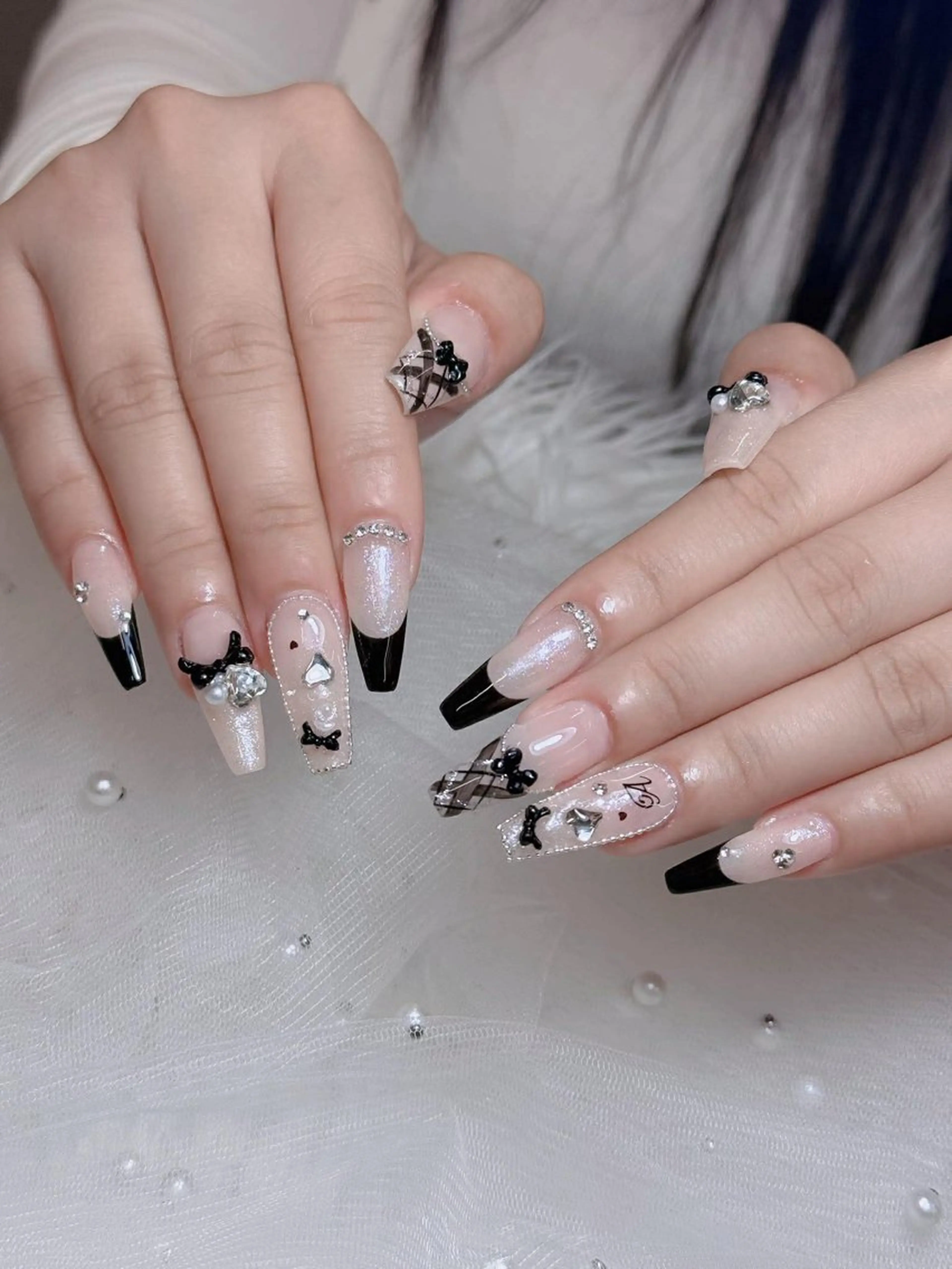 ネイル オーロラネイル チークネイル 長さ出し フレンチネイル 韓国ネイル ハンドネイル Lumi Shinokuboのネイルデザイン