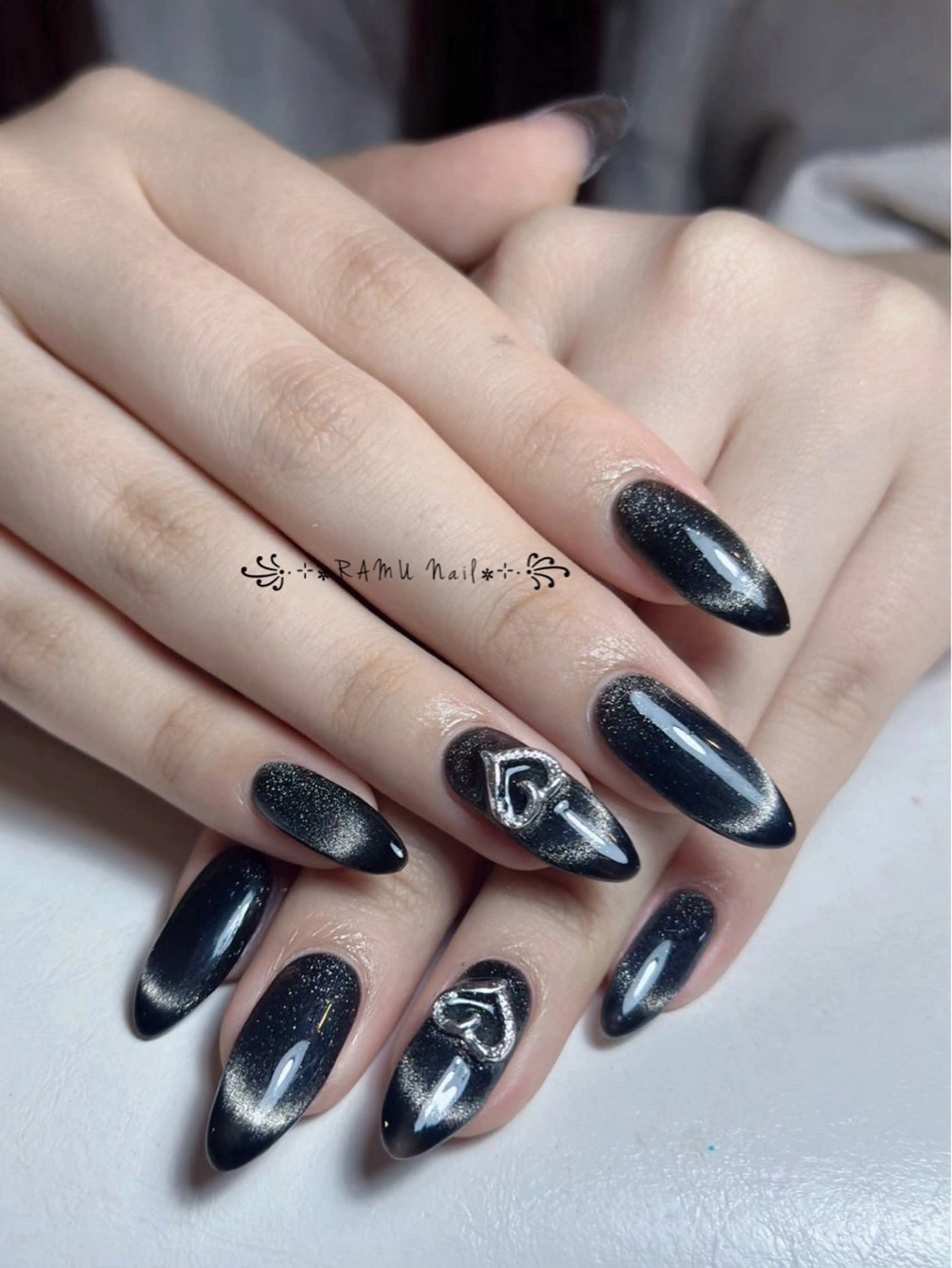 ネイル キラキラネイル マグネットネイル ミラーネイル ピンク 春ネイル ハンドネイル RAMU Nail 恵比寿店のネイルデザイン