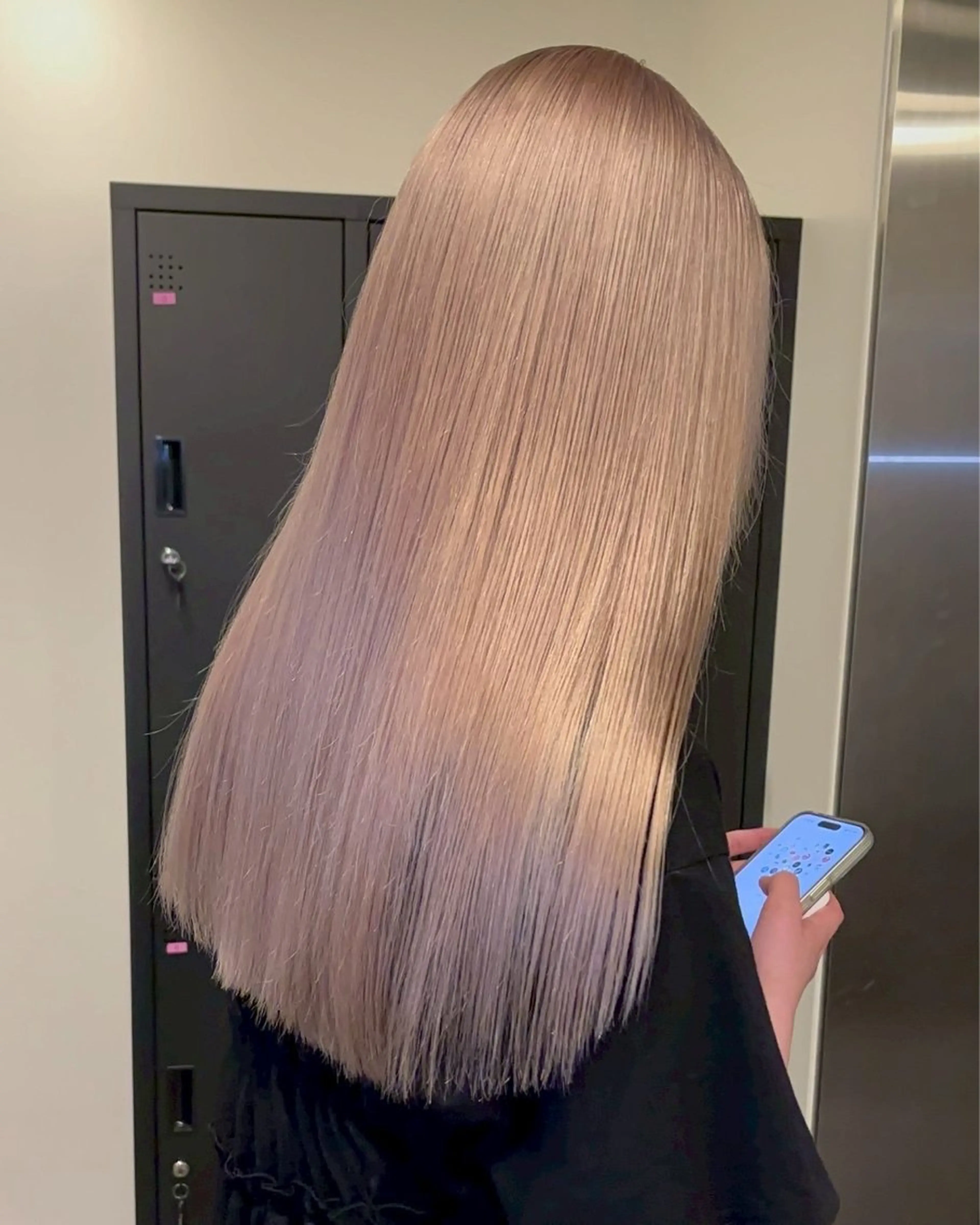 ロング カラー ヘアカラー 🫧ミルクティー ブリーチRIKU🫧のヘアスタイル