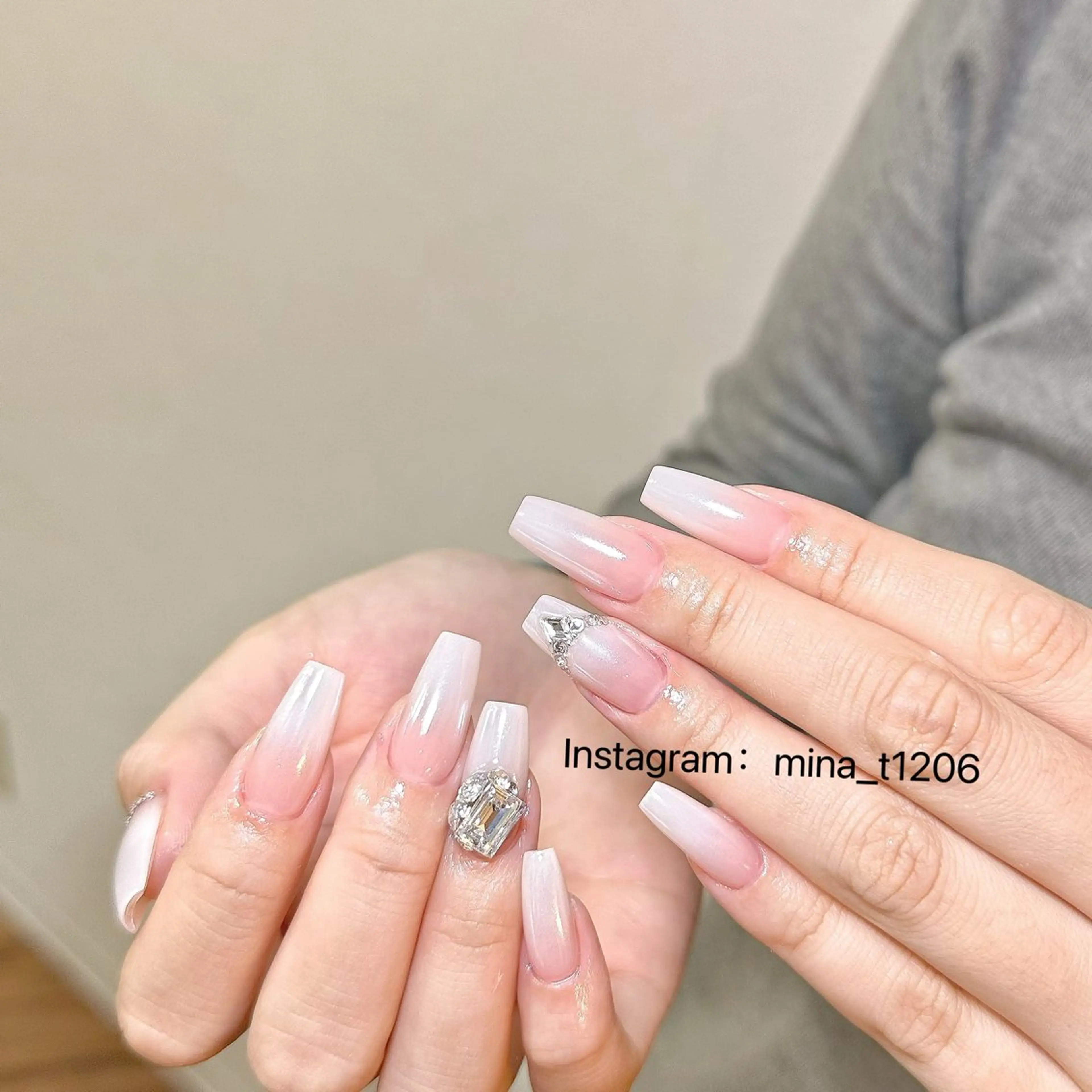 ネイル スカルプネイル UnicornNail所属・Unicorn Nail 矢場町店のネイルデザイン
