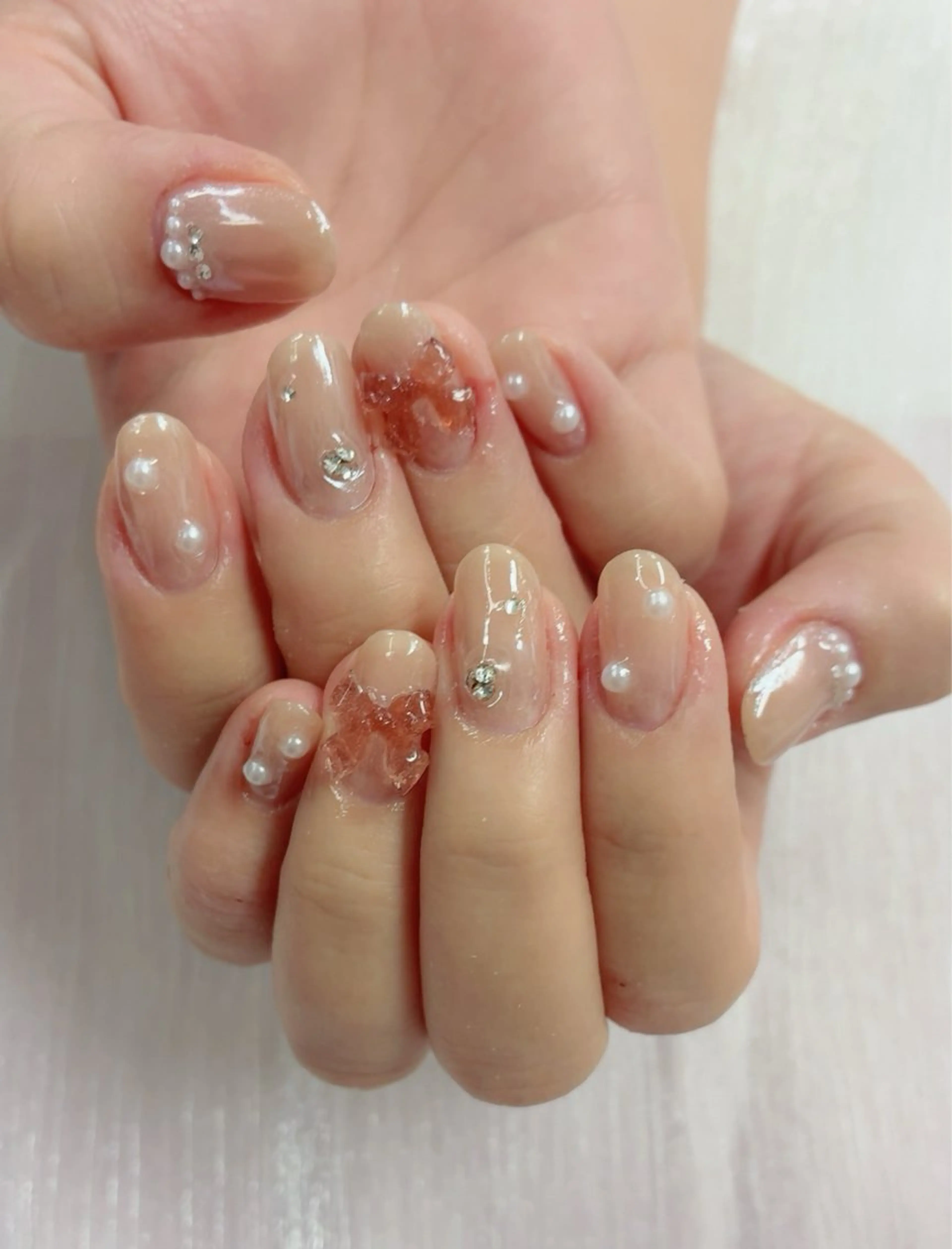 ネイル オーロラネイル Lilith Yumiのネイルデザイン