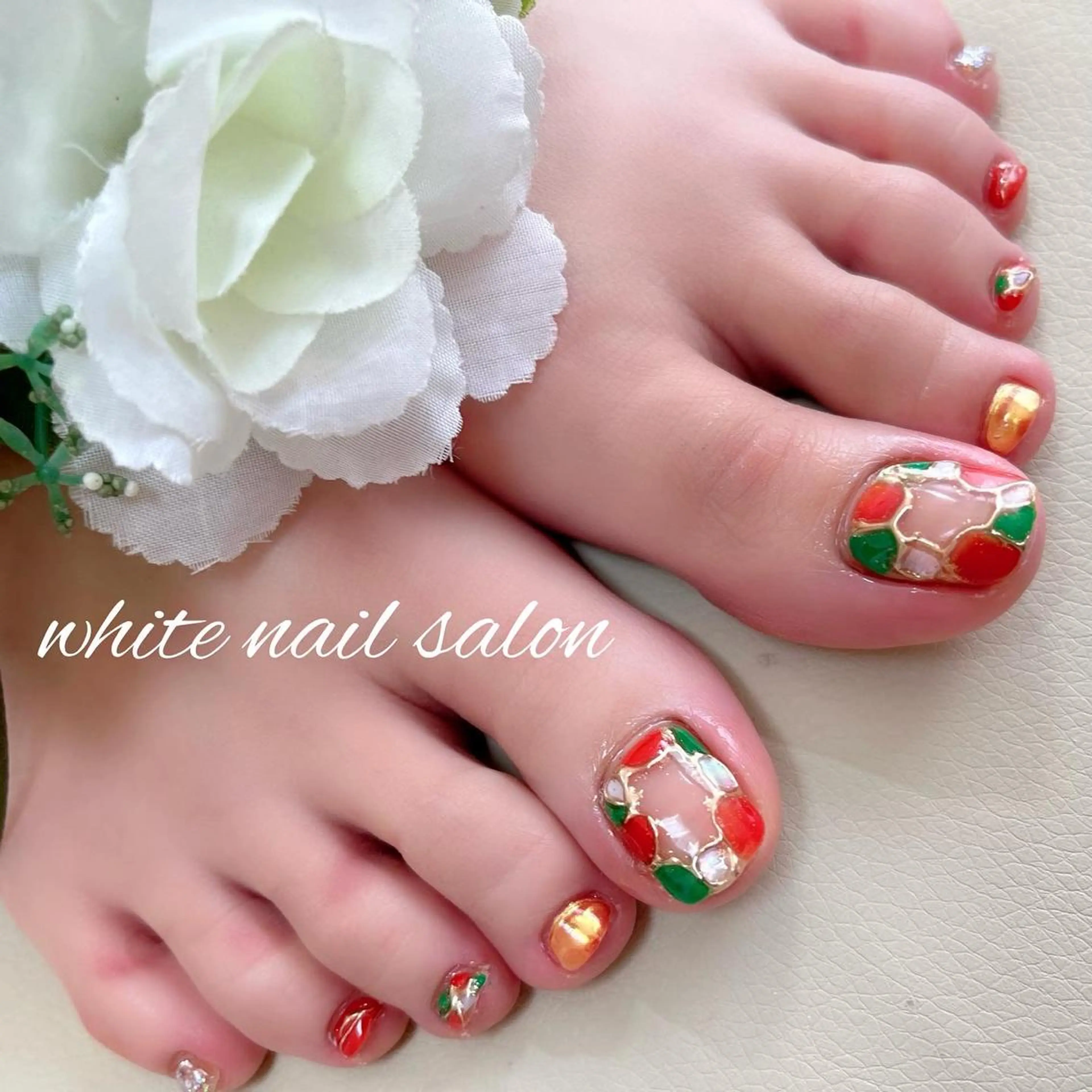 ネイル フットネイル ジェルネイル ハードジェル ラメ(グリッター) 持ち込み フットネイル white nail salonのネイルデザイン