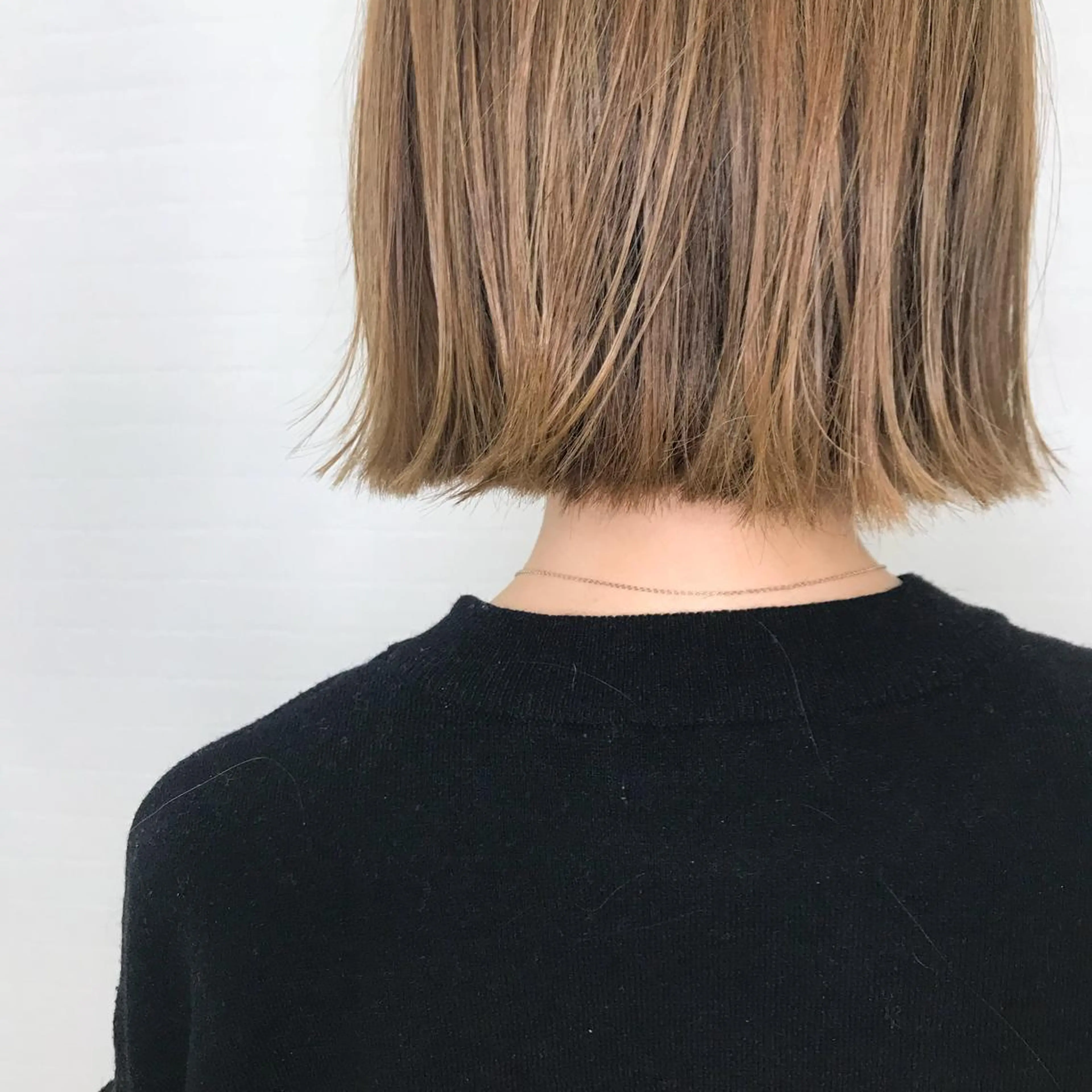 ミディアム カラー オリーブ/アッシュ やわらか透明感カラーのヘアスタイル