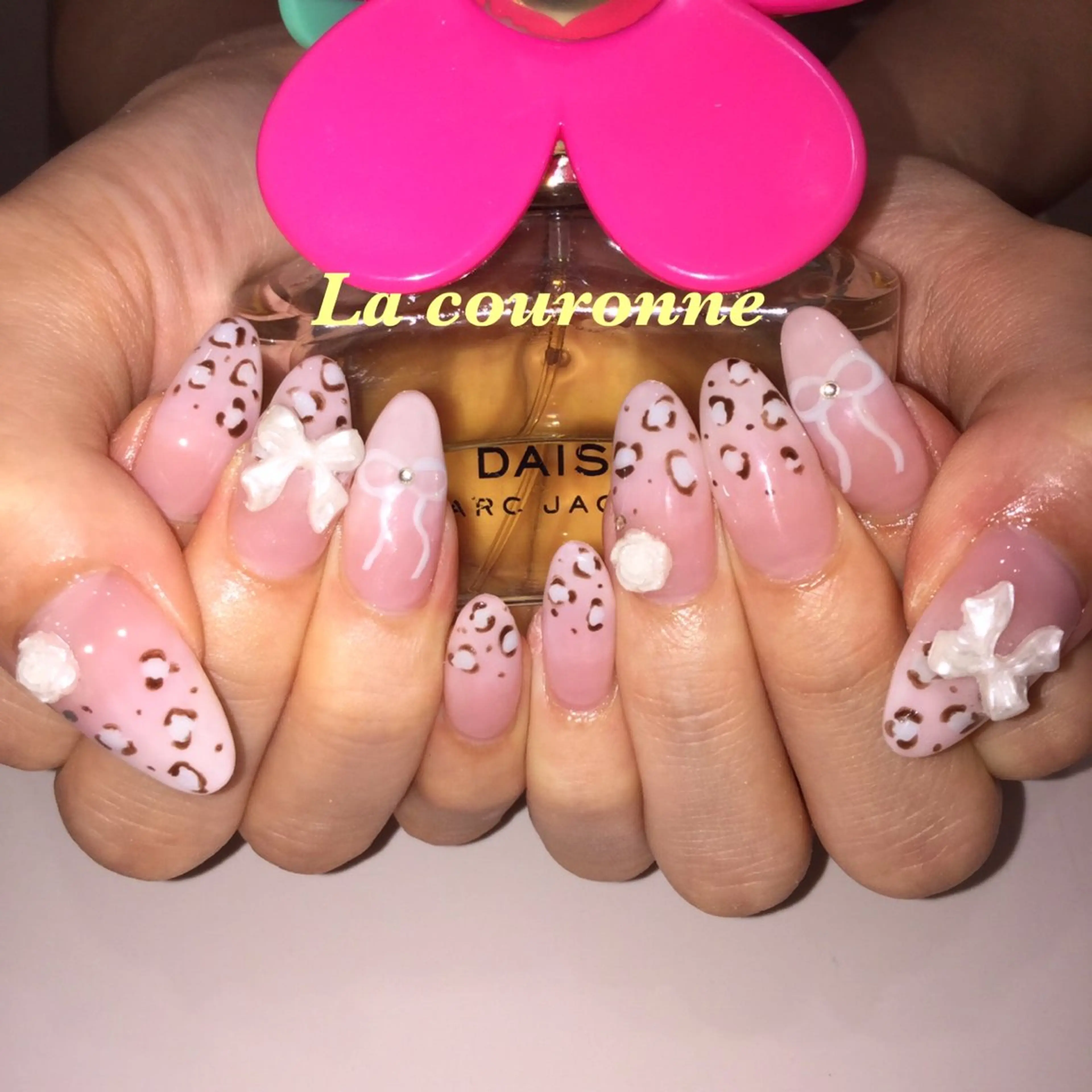 ネイル ハンドネイル Lacouronne NATSUMIのネイルデザイン