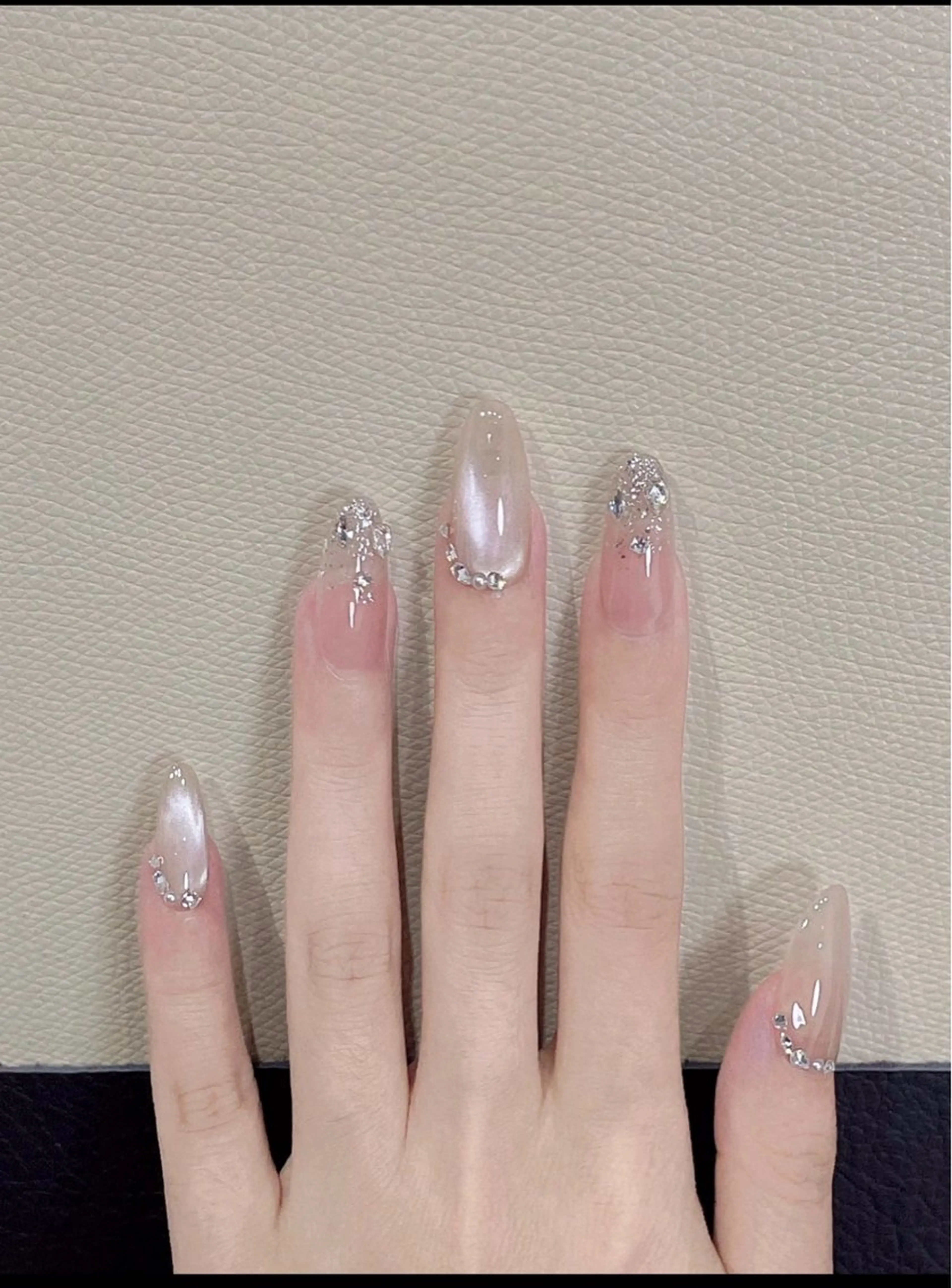ネイル フレンチネイル キラキラネイル 韓国ネイル シンプルネイル ワンホンネイル ハンドネイル MEI Nailのネイルデザイン