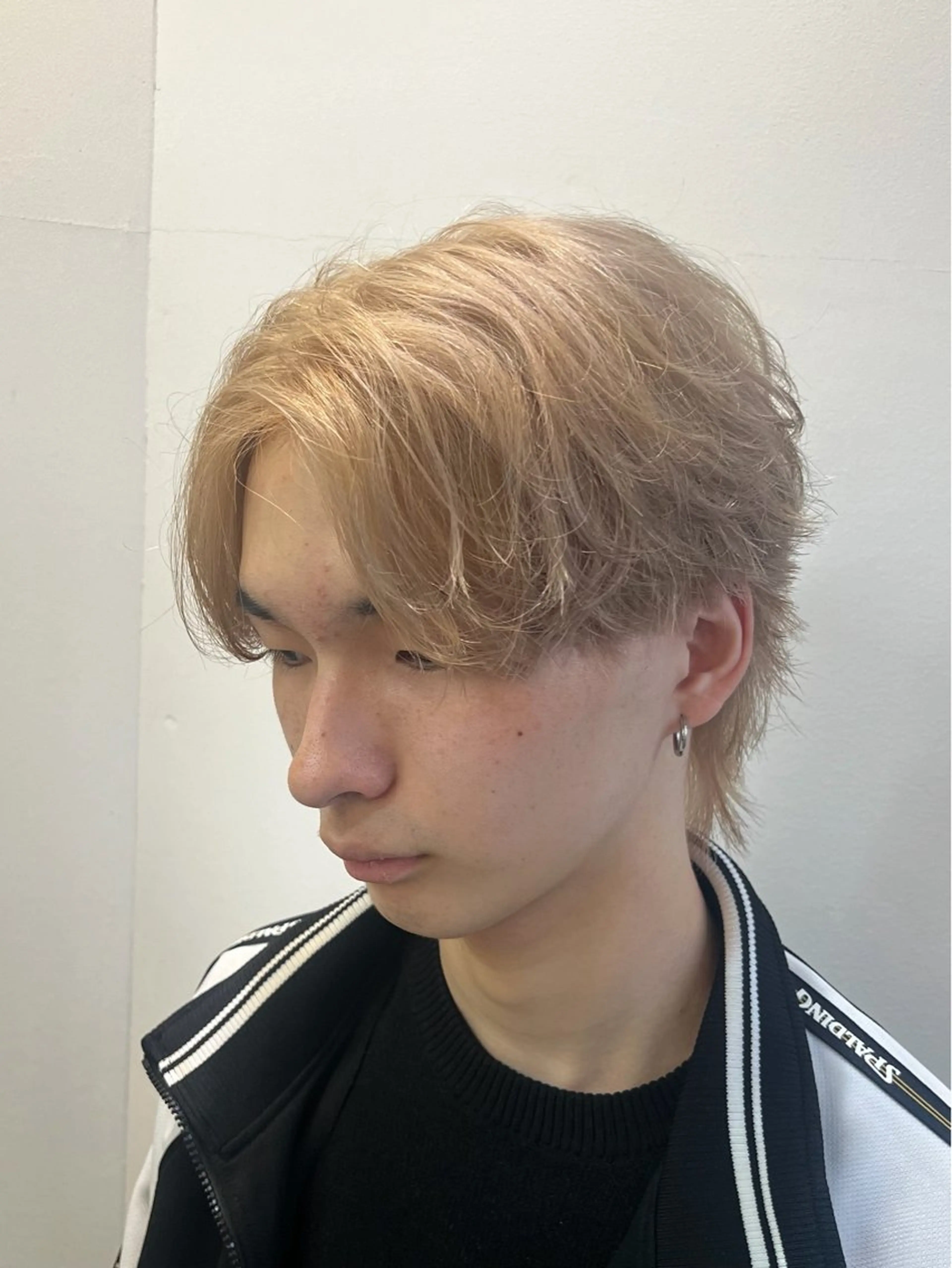 カラー メンズ カット ヘアカラー トリートメント ダブルカラー寒色系 ボリューム改善ハヤトのヘアスタイル