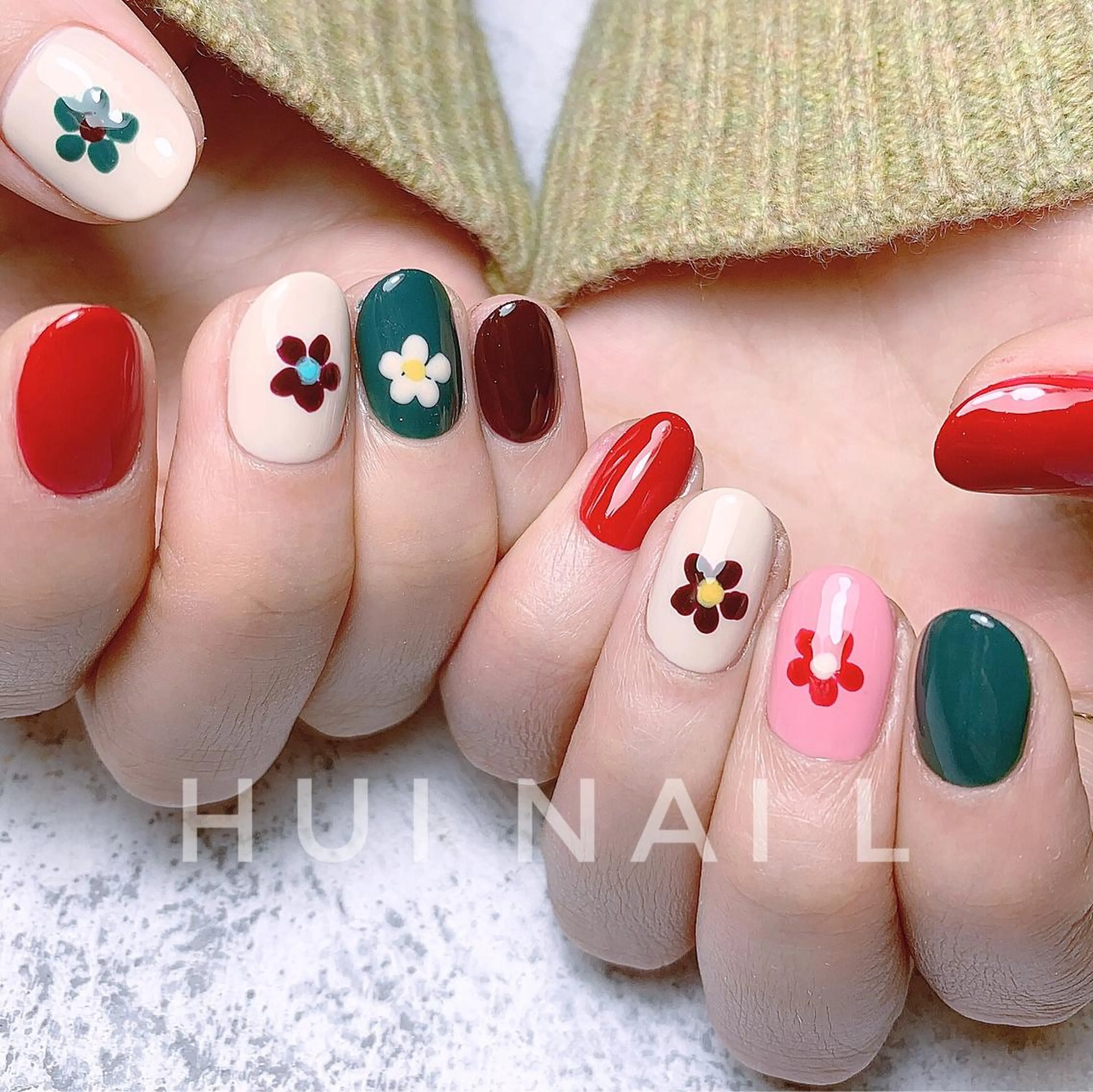 ミディアム めぐみのネイルサロン 惠のネイルデザイン