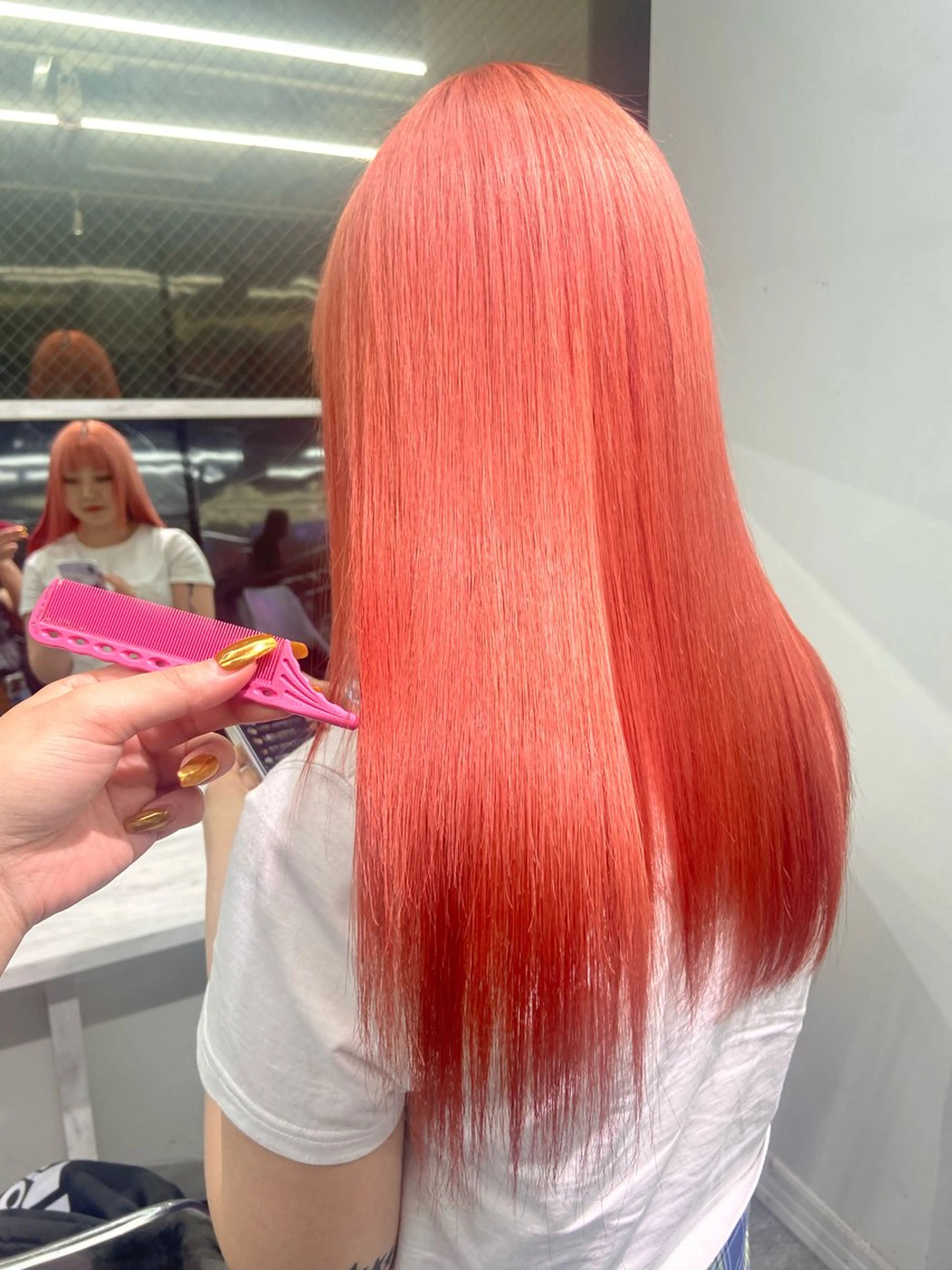 ロング カラー 🪸ハイトーンカラー エクステmisakiのヘアスタイル