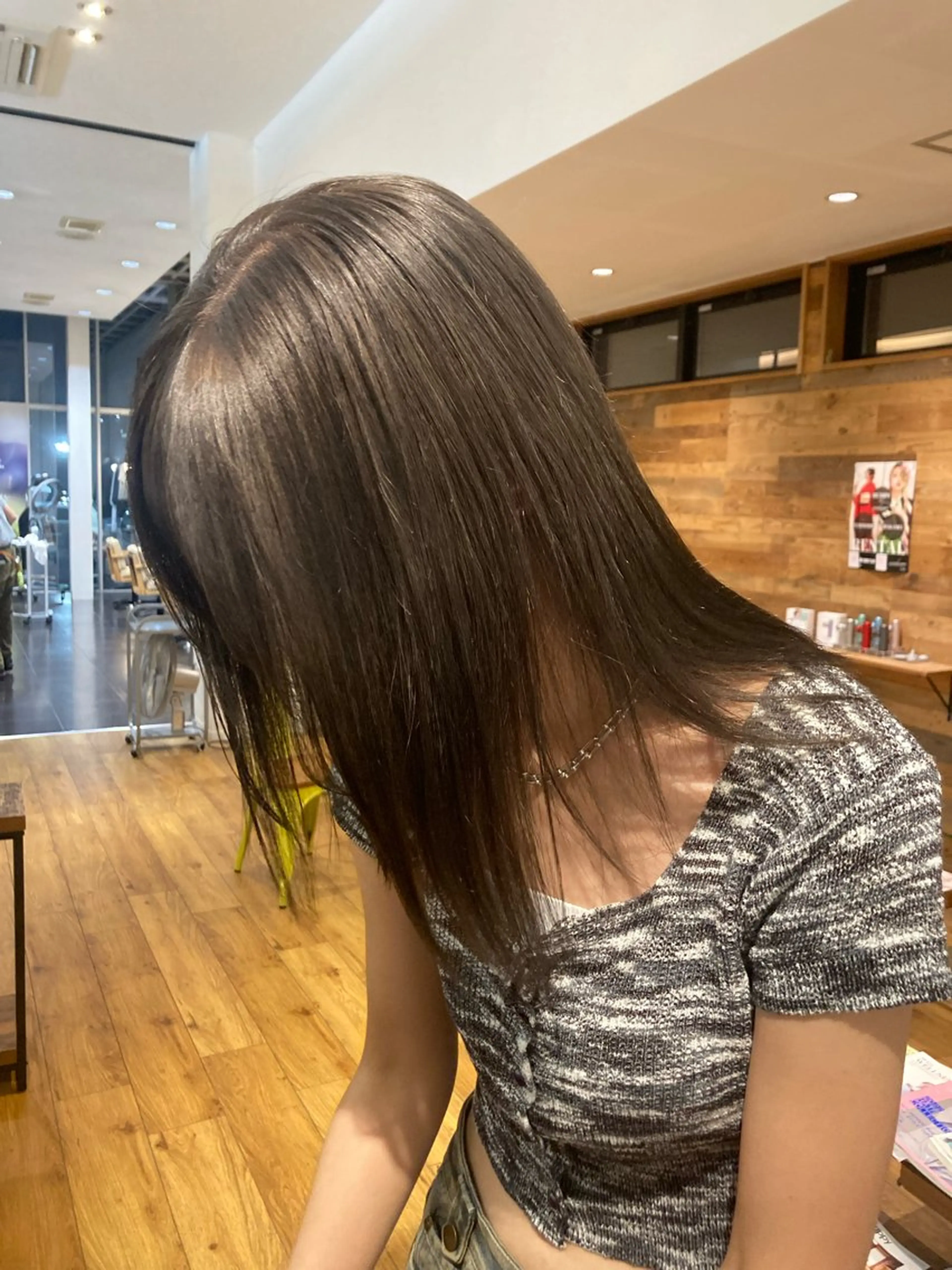 カラー ヘアカラー 津田 里菜のヘアスタイル