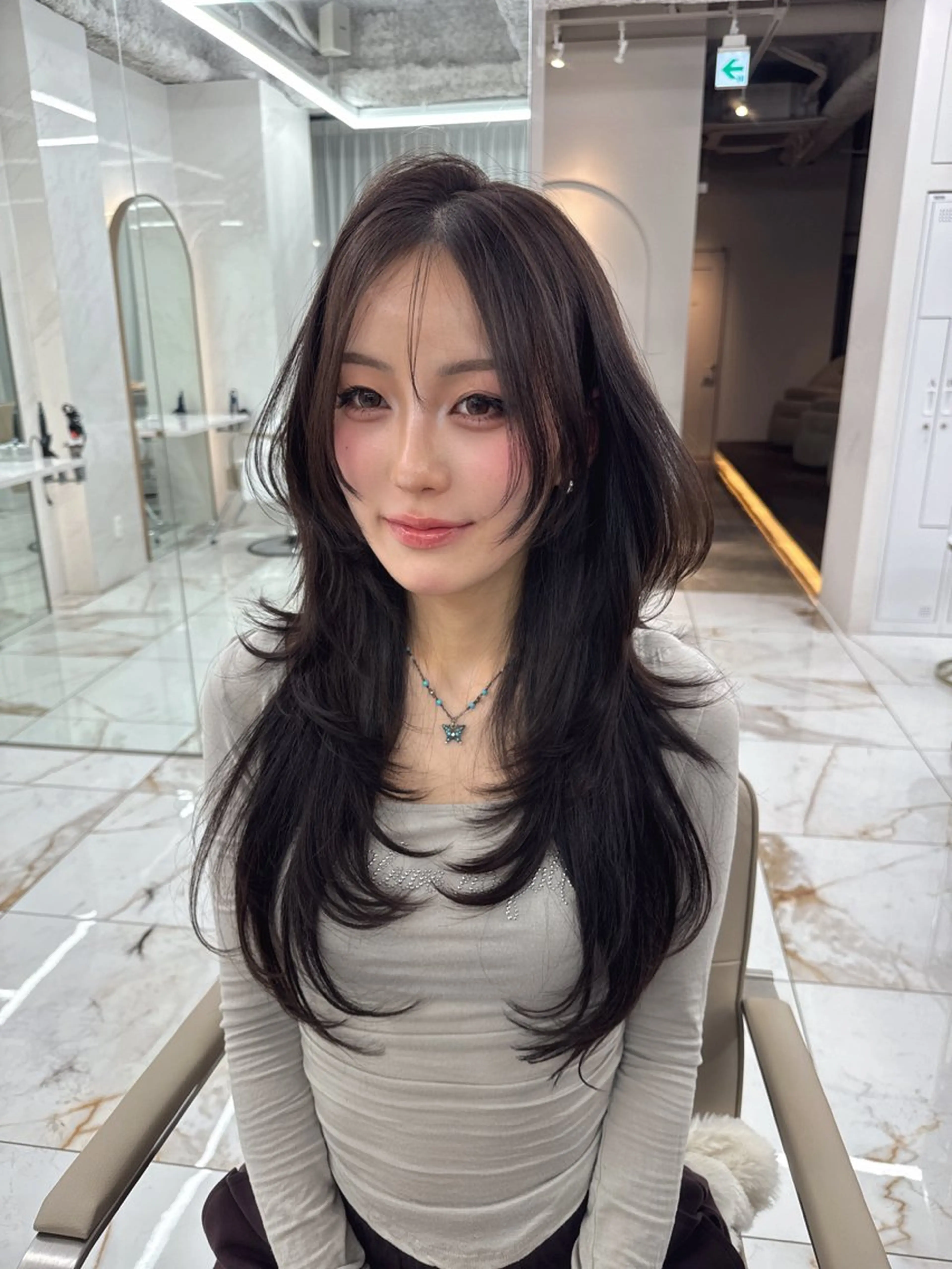 ロング のり🐼顔まわり/ 韓国/レイヤーカットのヘアスタイル