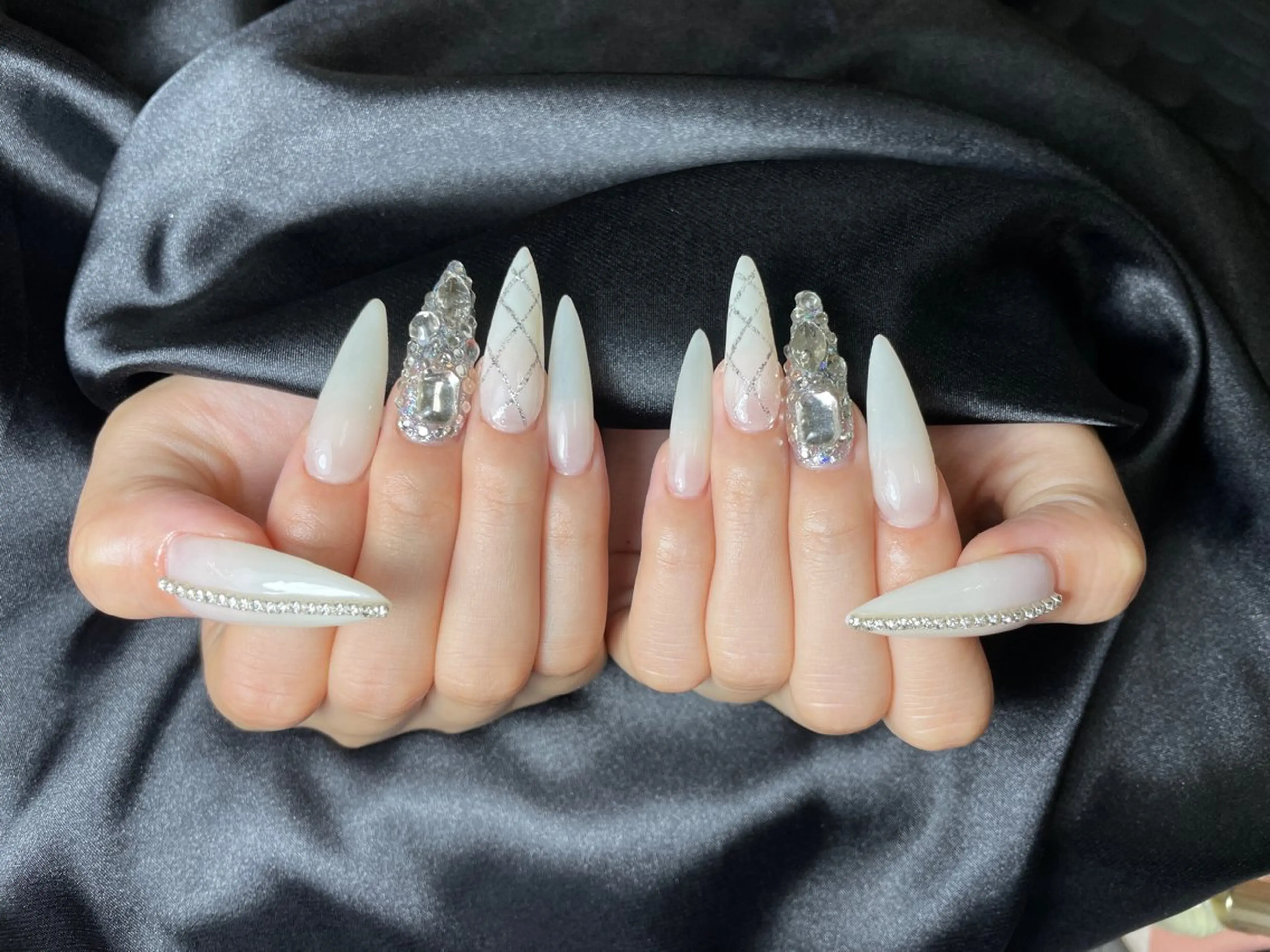 ネイル チークネイル 桜ネイル 長さ出し フットネイル ジェルネイル YURI NAILのネイルデザイン