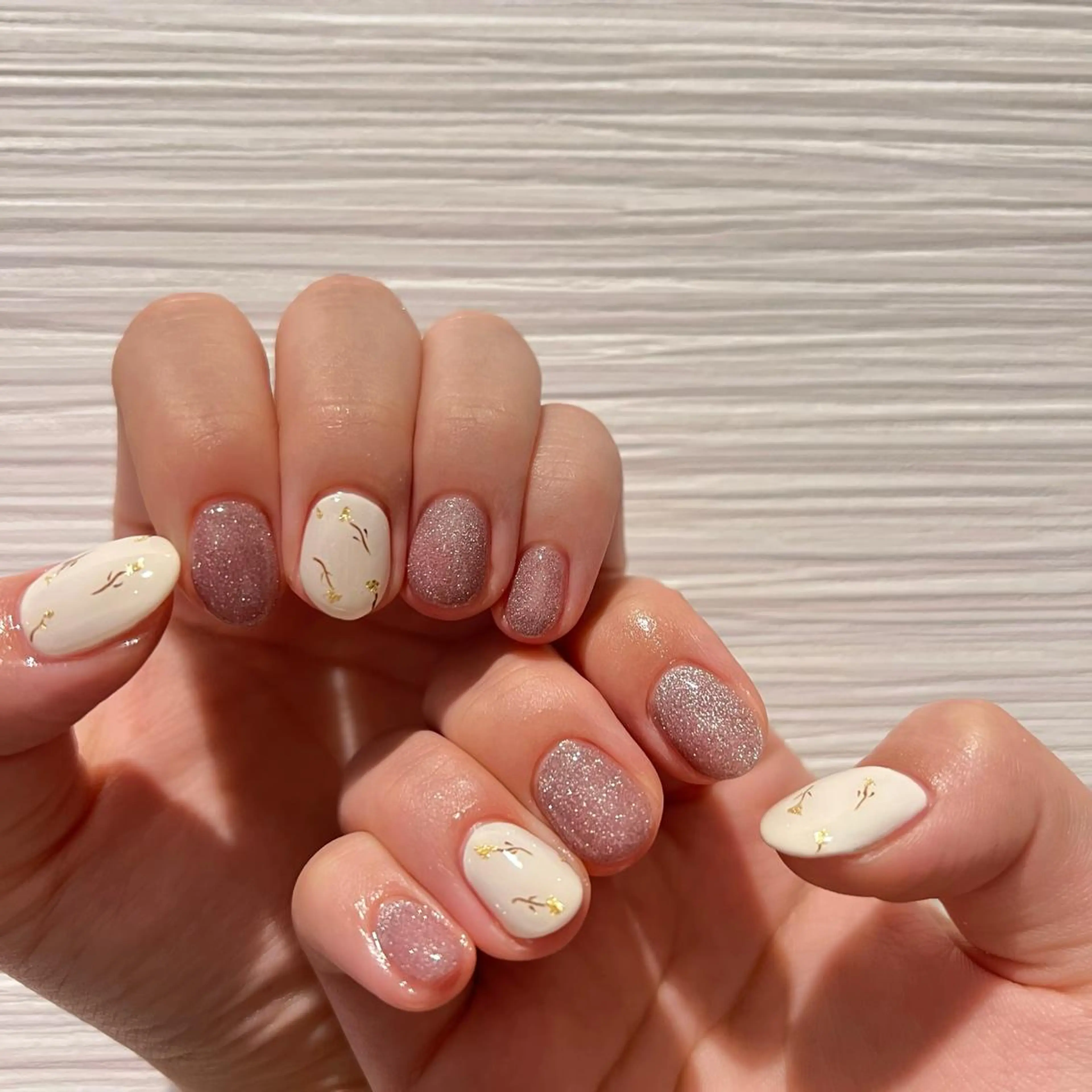 ネイル 黒葛原 めぐみのネイルデザイン