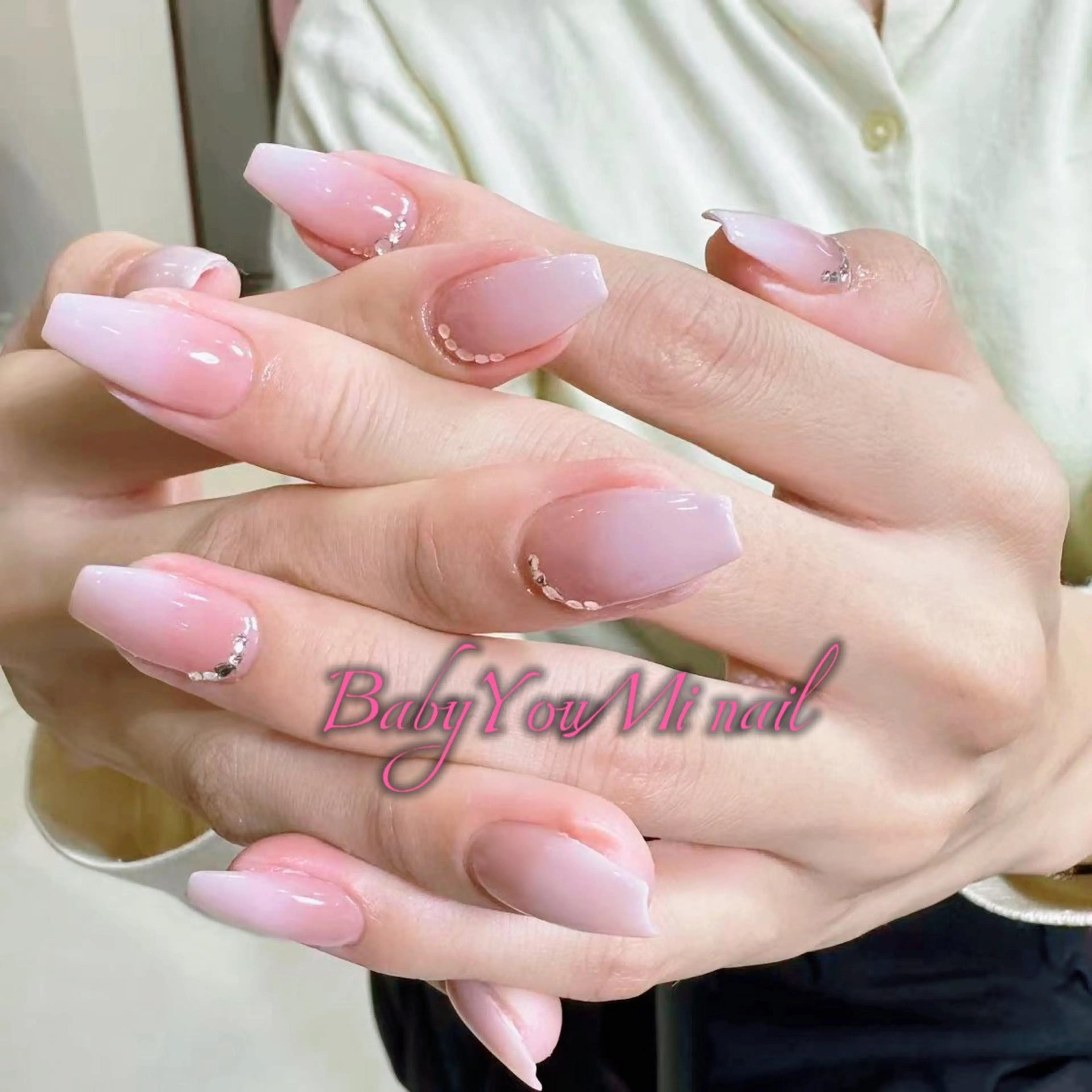 ネイル オーロラネイル フラワーネイル フットネイル フレンチネイル ジェルネイル ハンドネイル BabyYouMi ねねのネイルデザイン