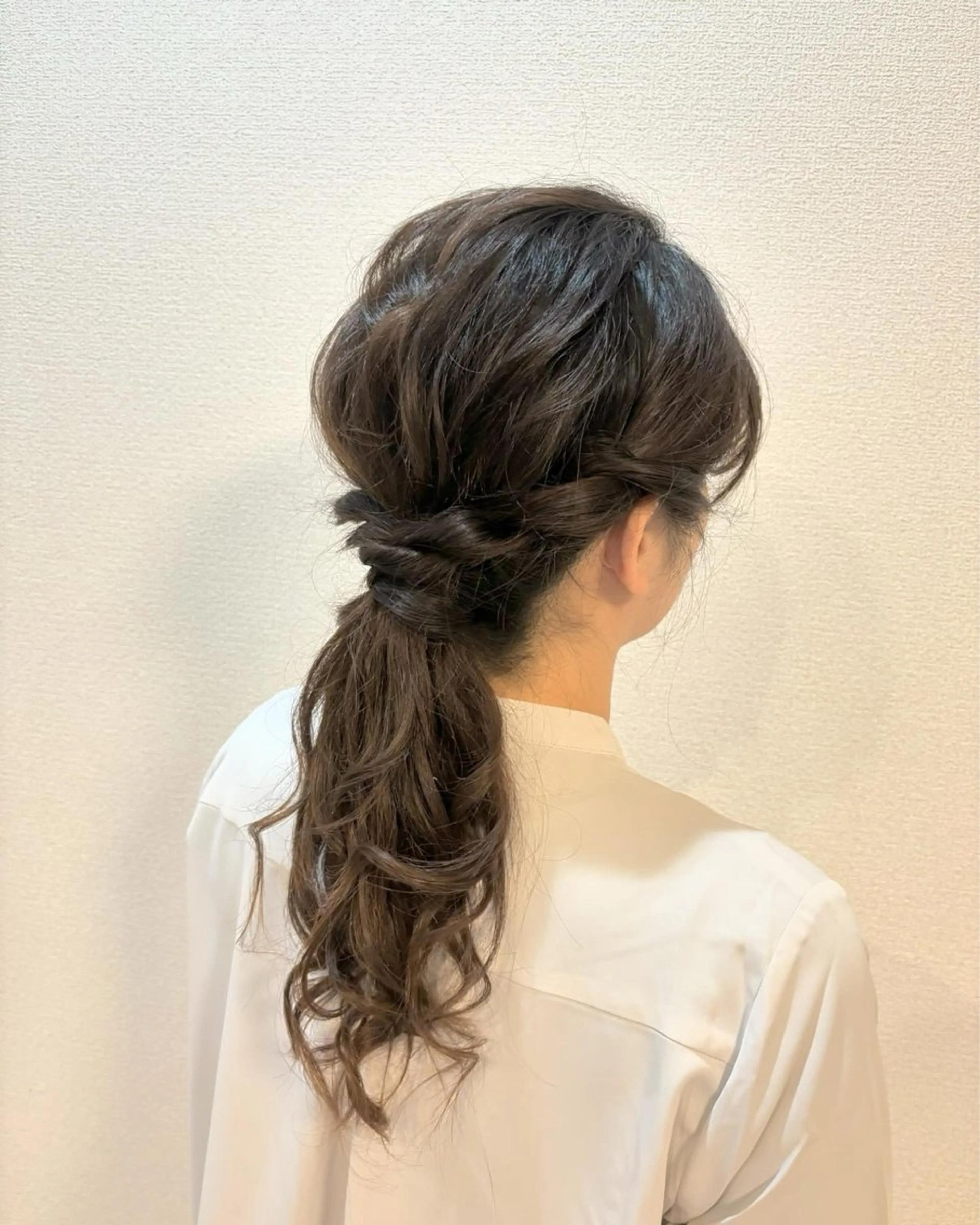 ヘアアレンジ ヘアセット 𝐚𝐲𝐚𝐧𝐞 /美髪/縮毛矯正のヘアスタイル