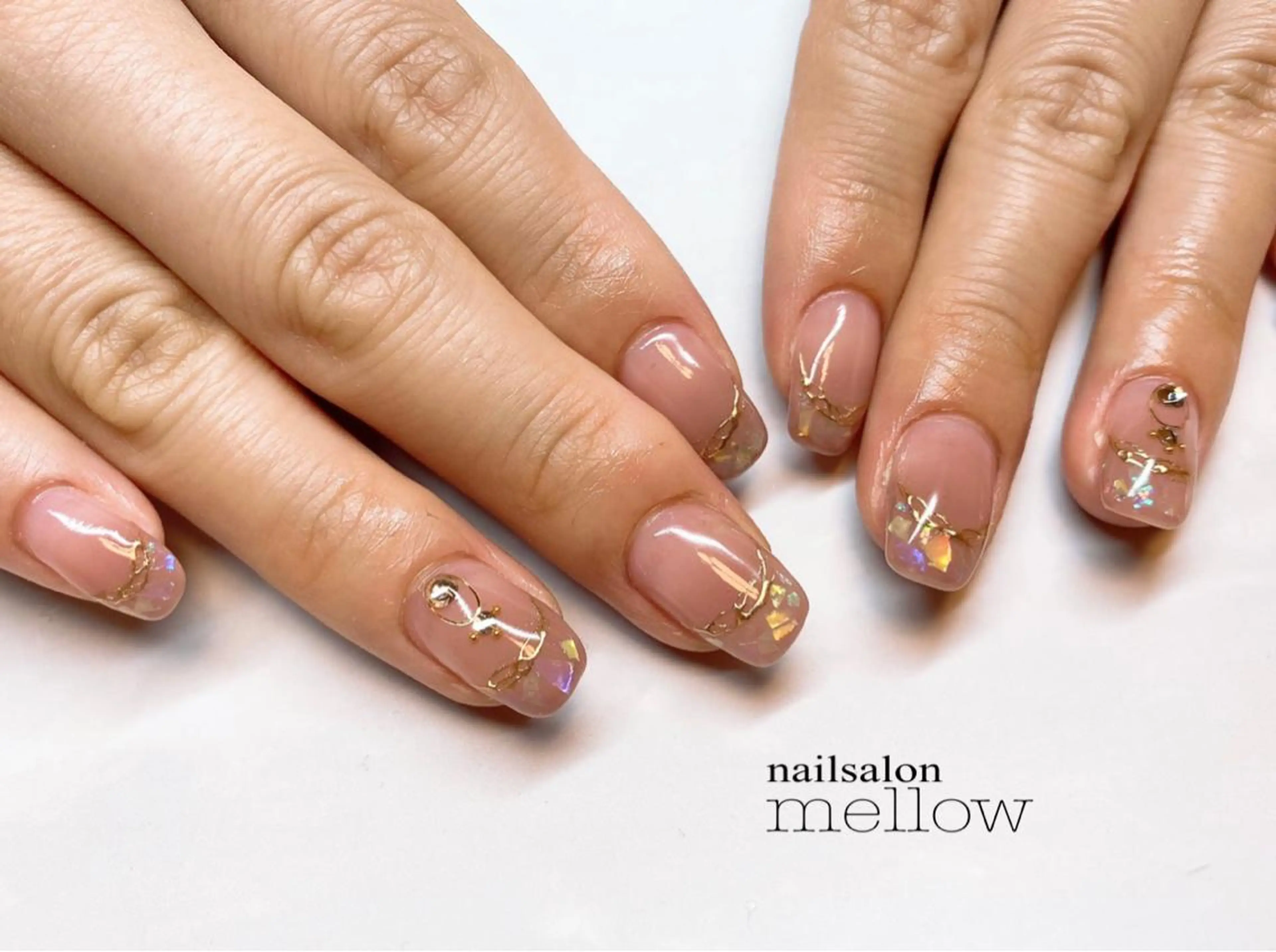 ネイル オーロラネイル フレンチネイル 持ち込み 大山 浩美のネイルデザイン