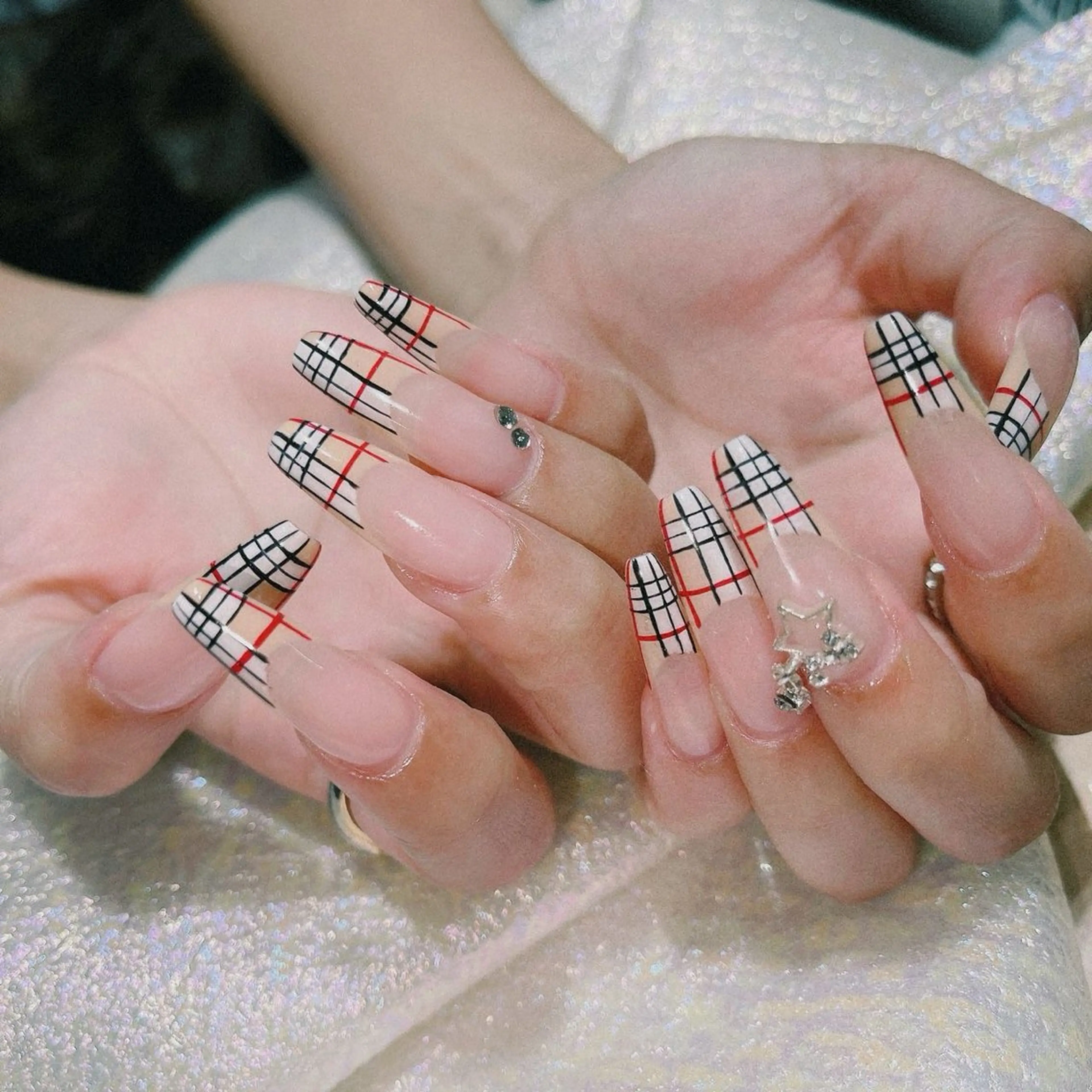 ネイル ハンドネイル Queens マオのネイルデザイン