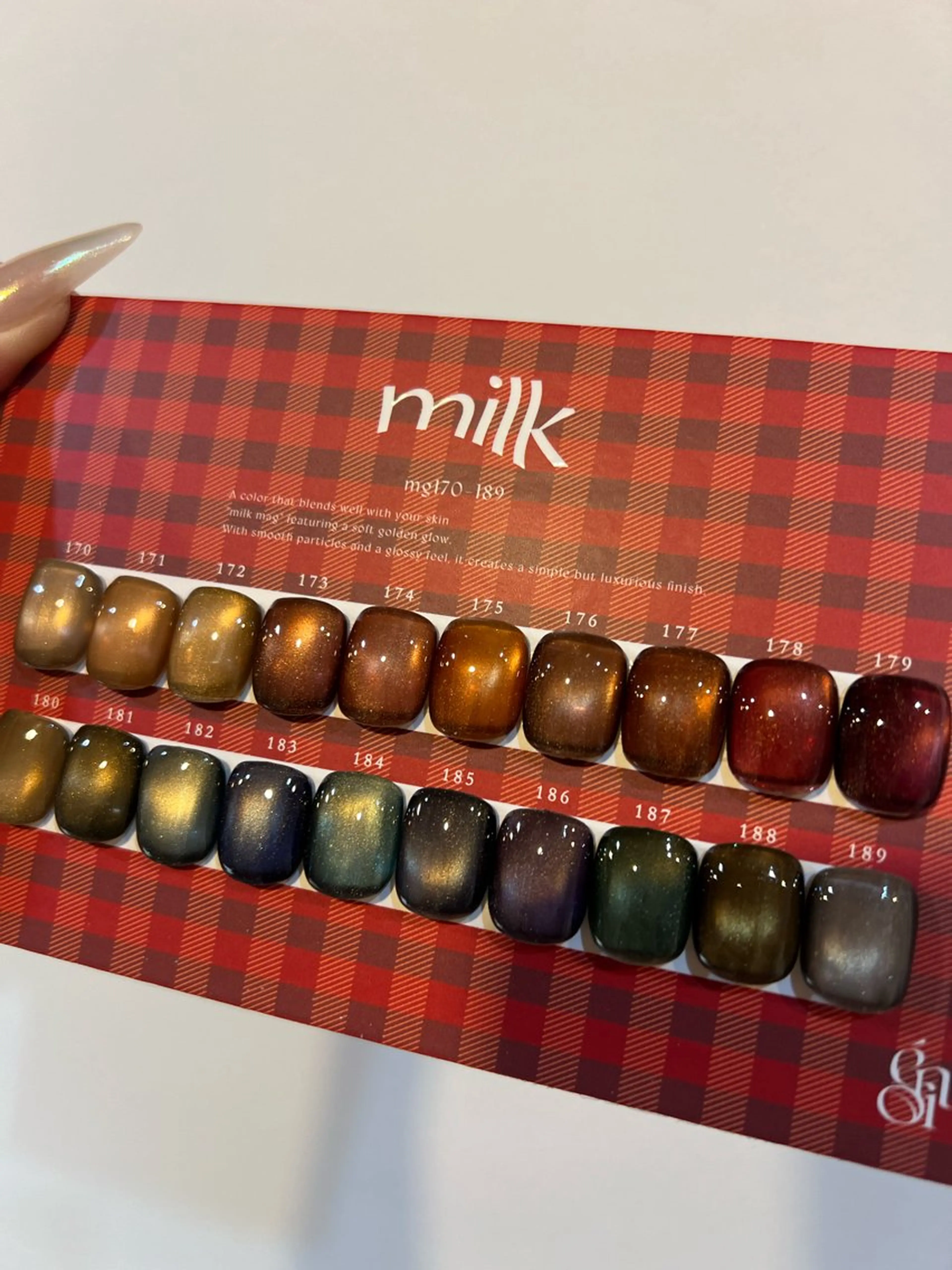 ネイル マグネットネイル ハンドネイル nail salon y＋のネイルデザイン