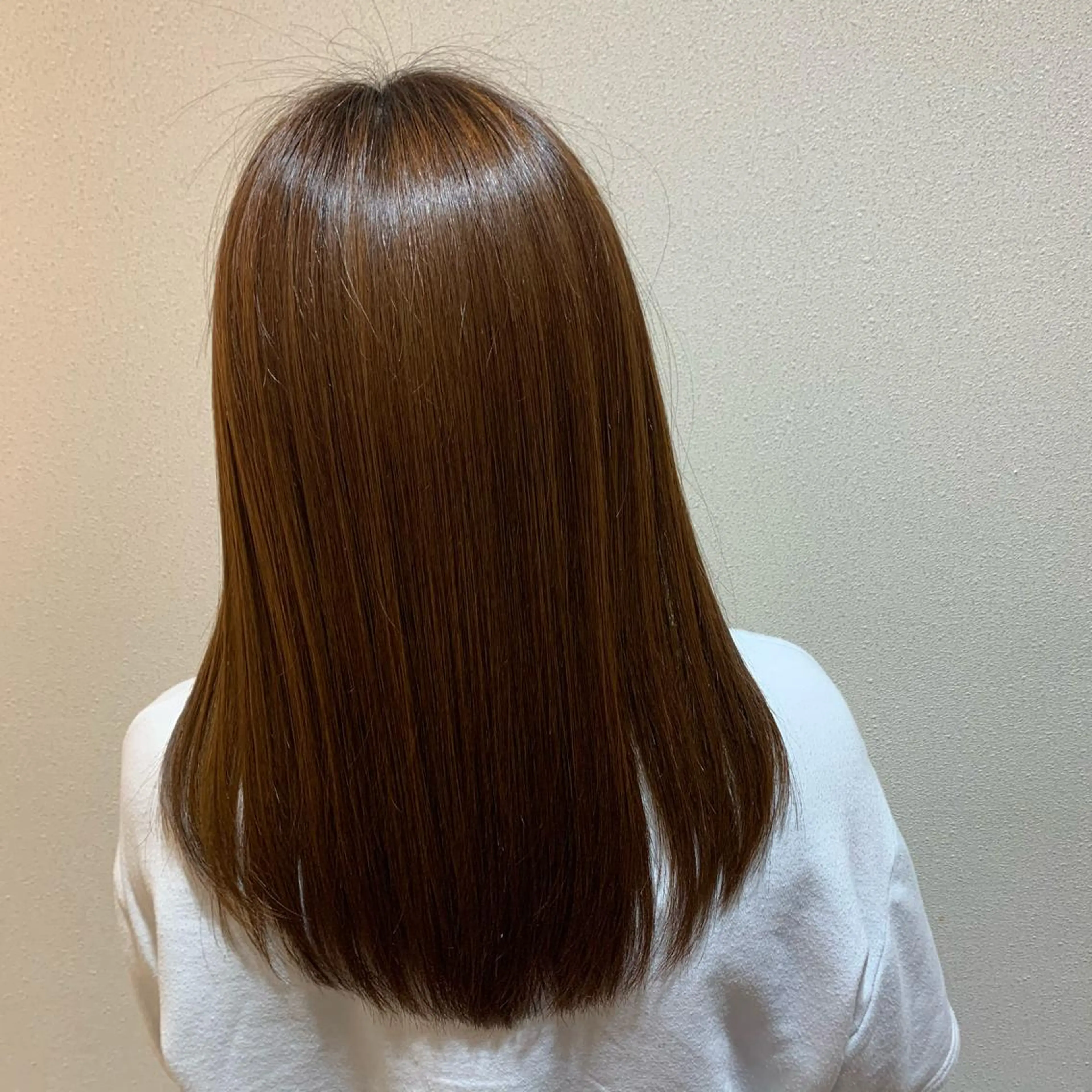 セミロング 丸山 明日香のヘアスタイル