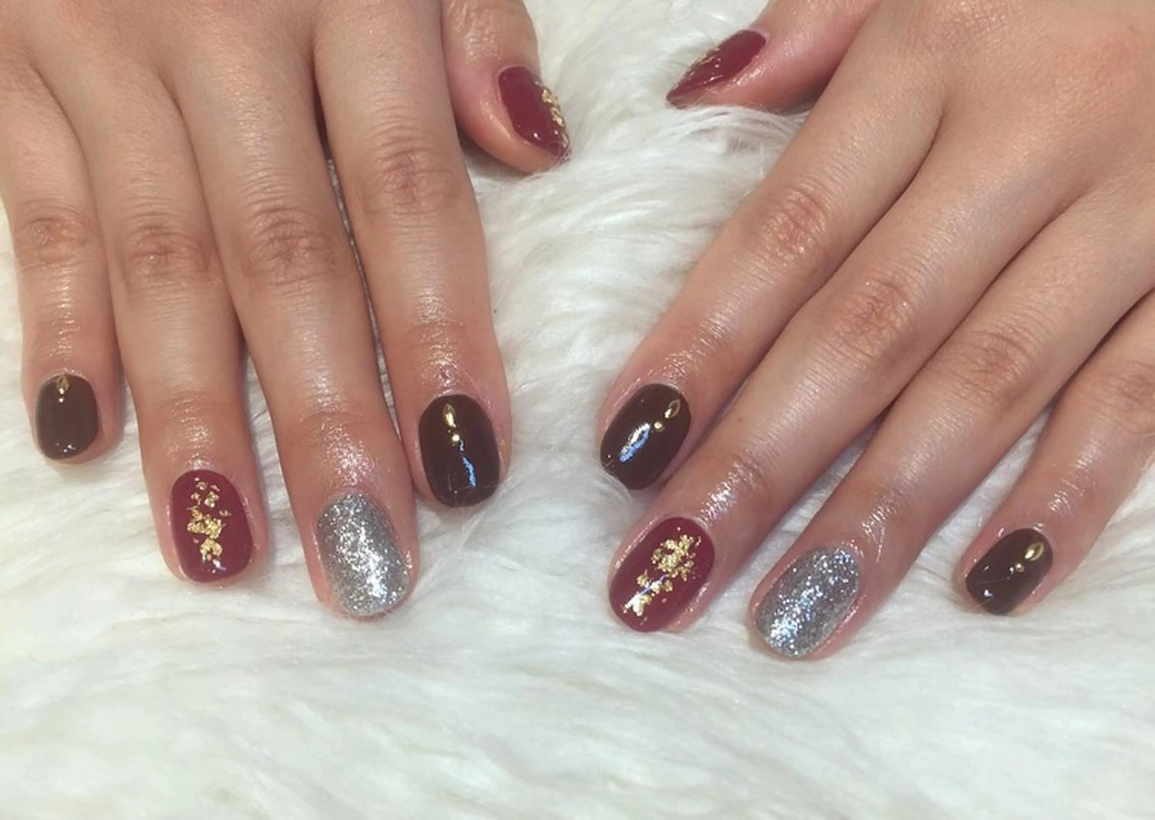 ネイル ラメ(グリッター) シルバー EARTH nanaのネイルデザイン