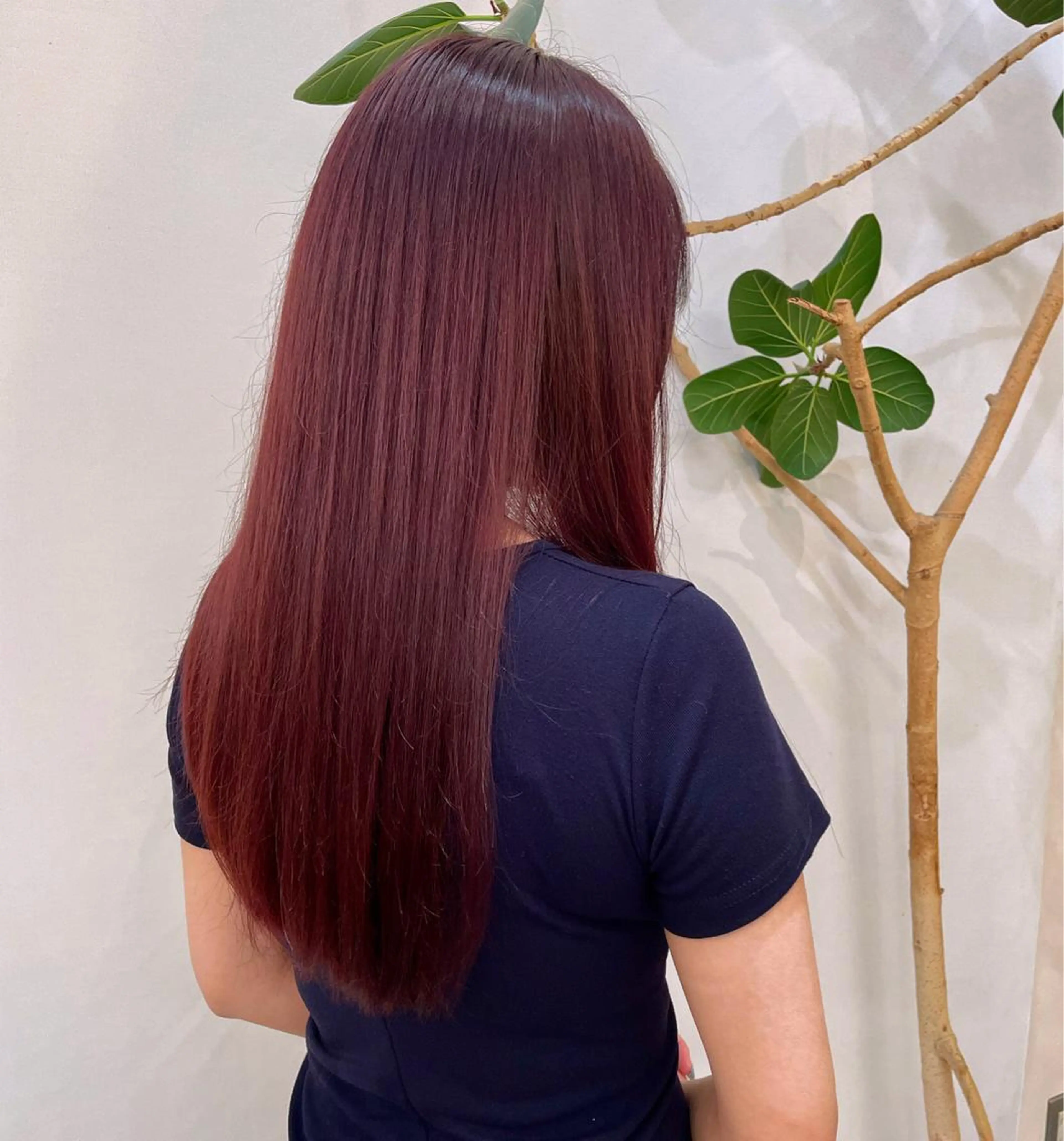 ロング カラー レッドカラー 塩谷 雪花のヘアスタイル