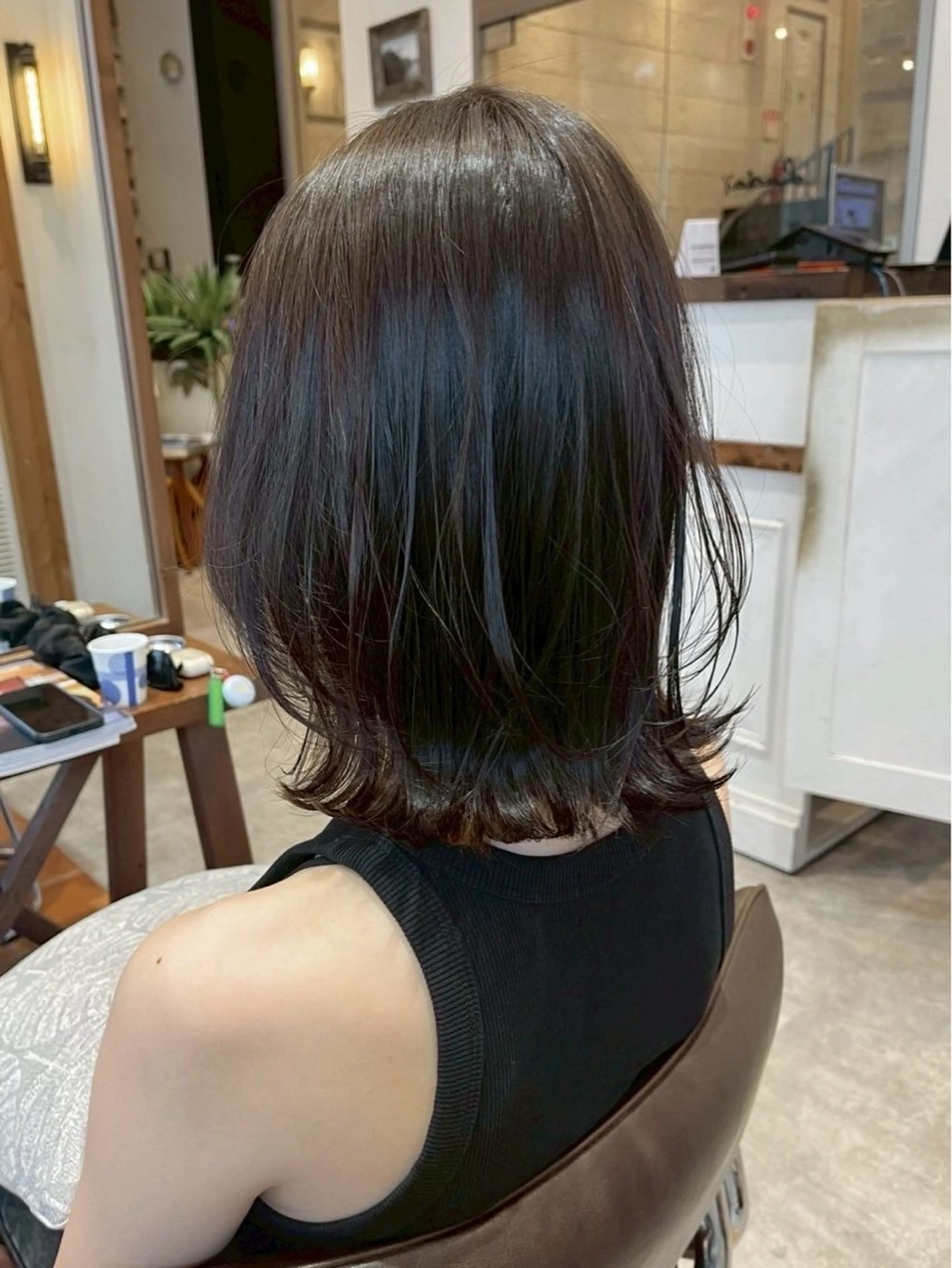 ミディアム ボブ 顔周りカット 髪質改善 レイヤーカット 小顔カット カット ヘアカラー RISE SWELL momoneのヘアスタイル