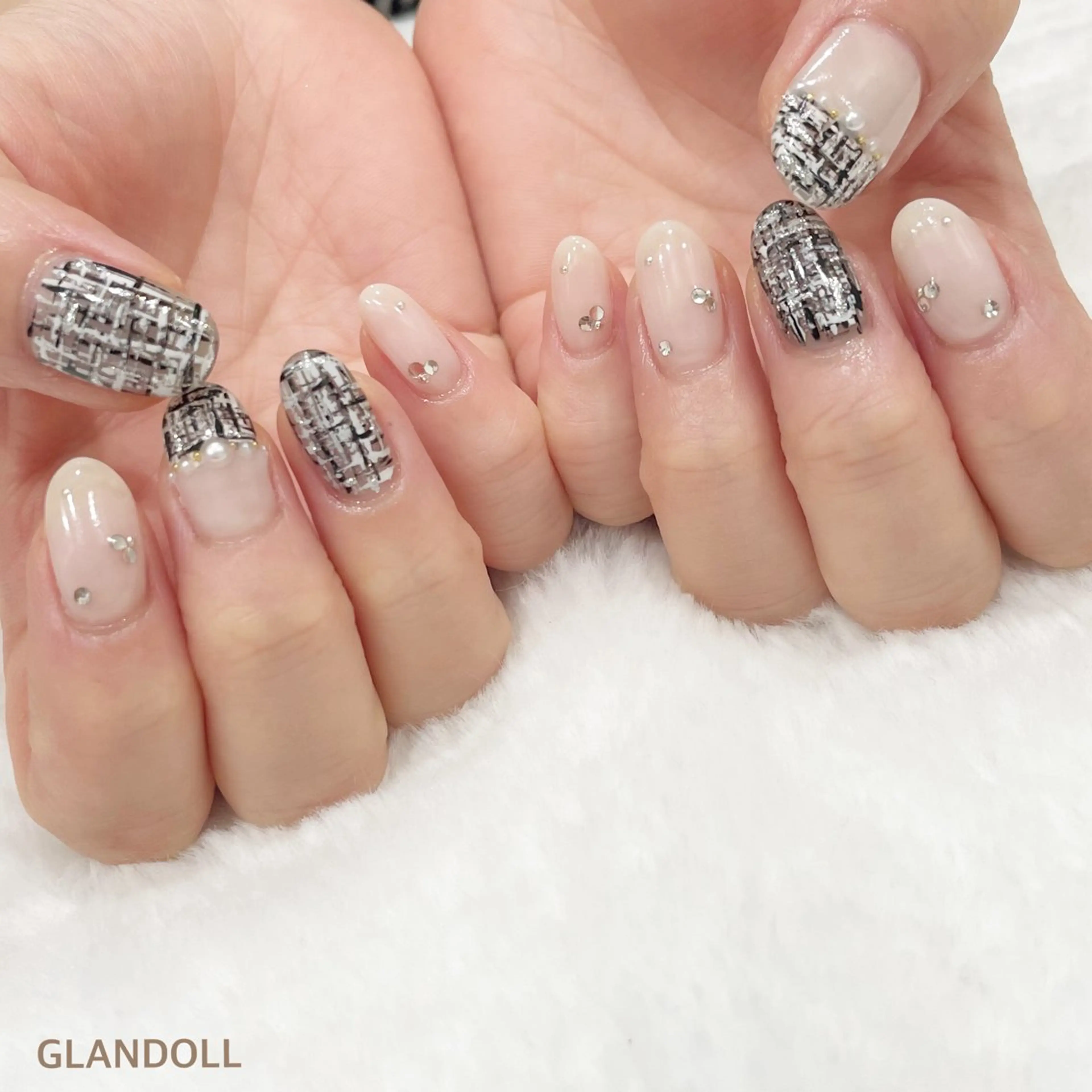 ネイル ツイードネイル ハンドネイル GLANDOLL YURIのネイルデザイン