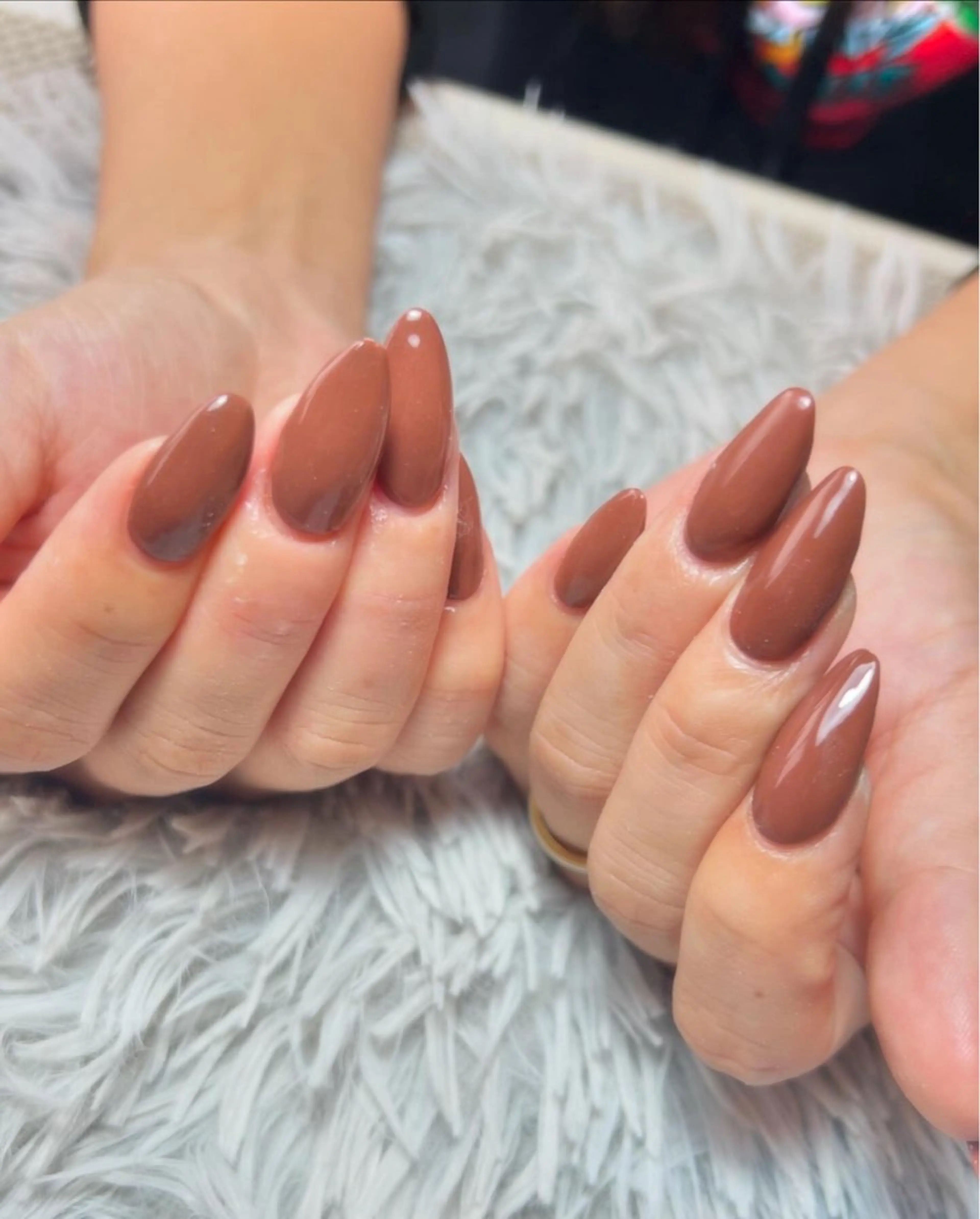 ネイル ブラウン ワンカラーネイル スカルプネイル ハンドネイル シェヌネイル JURAのネイルデザイン