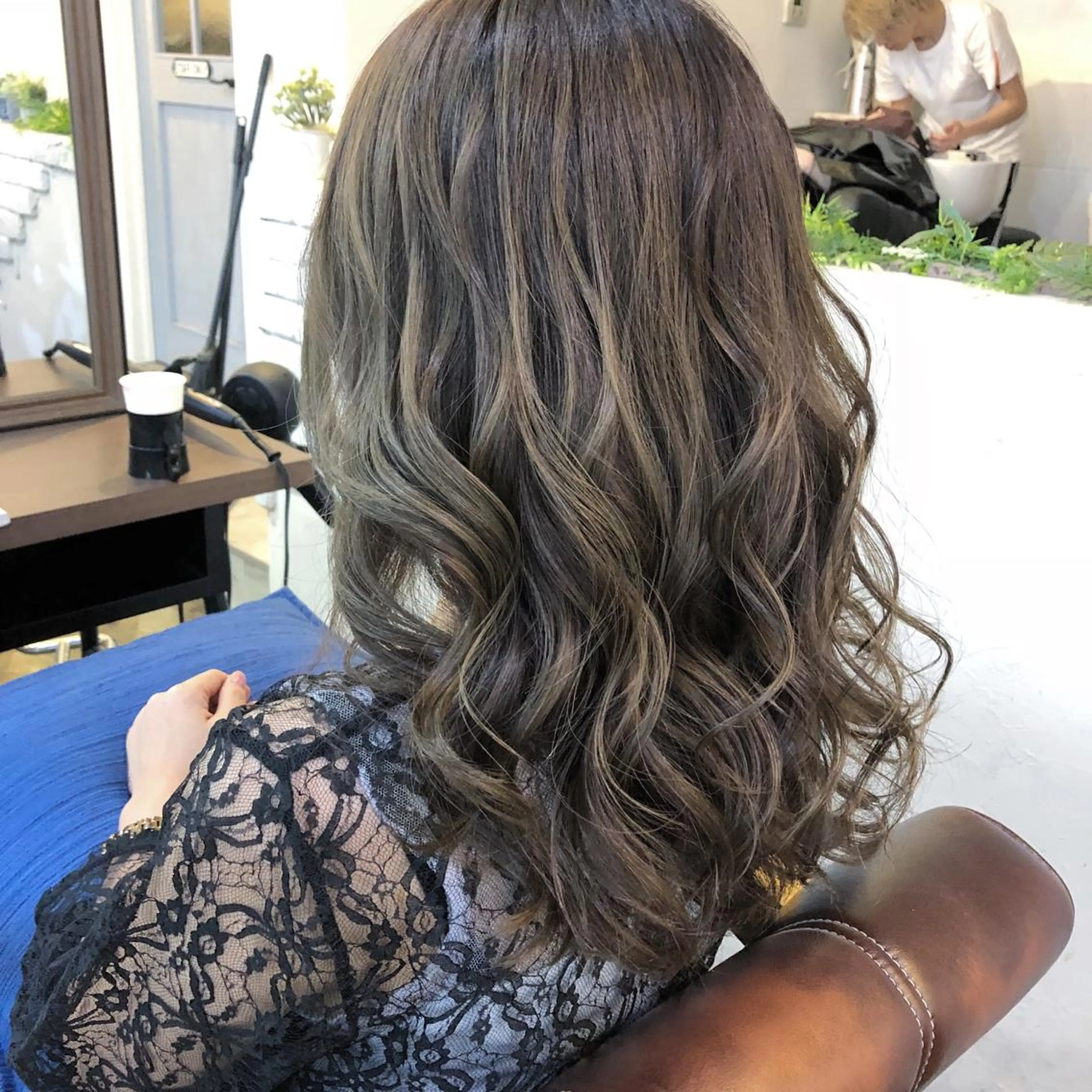 セミロング フェアリーテイル所属・吉田 典弘のヘアスタイル