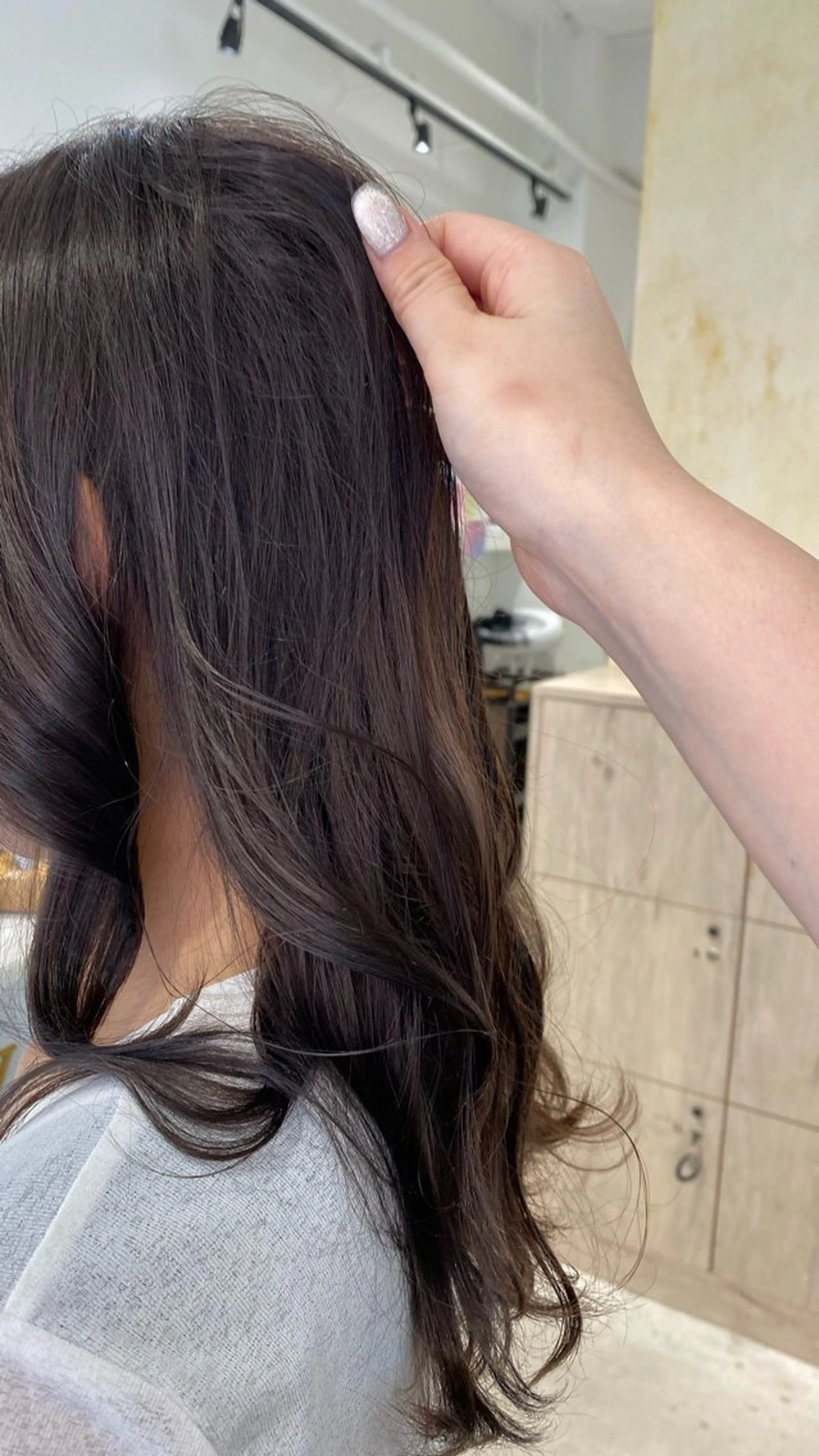 ロング カラー ブラウンカラー hair shioのヘアスタイル