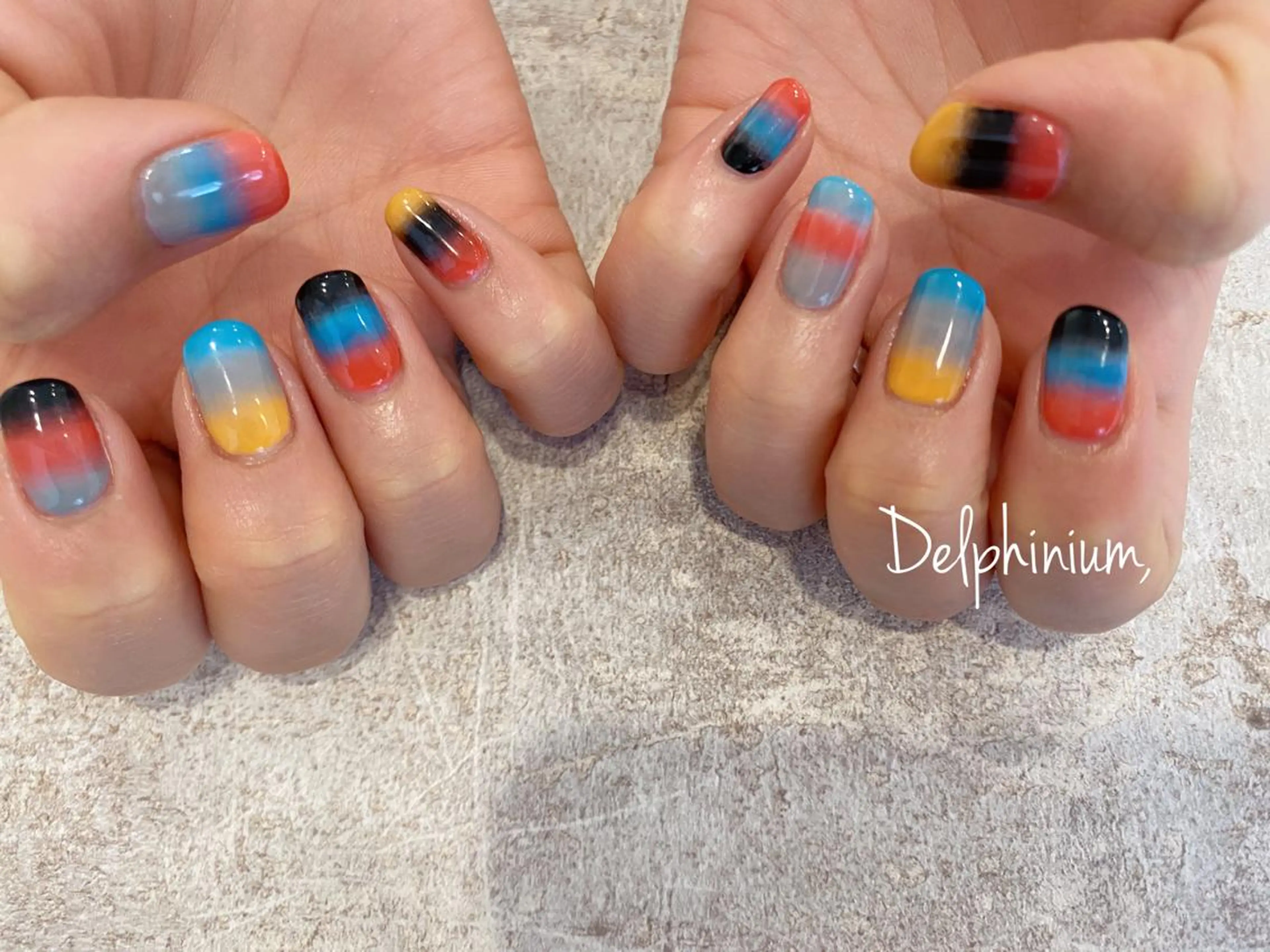 ネイル ハンドネイル 岡本 友恵のネイルデザイン