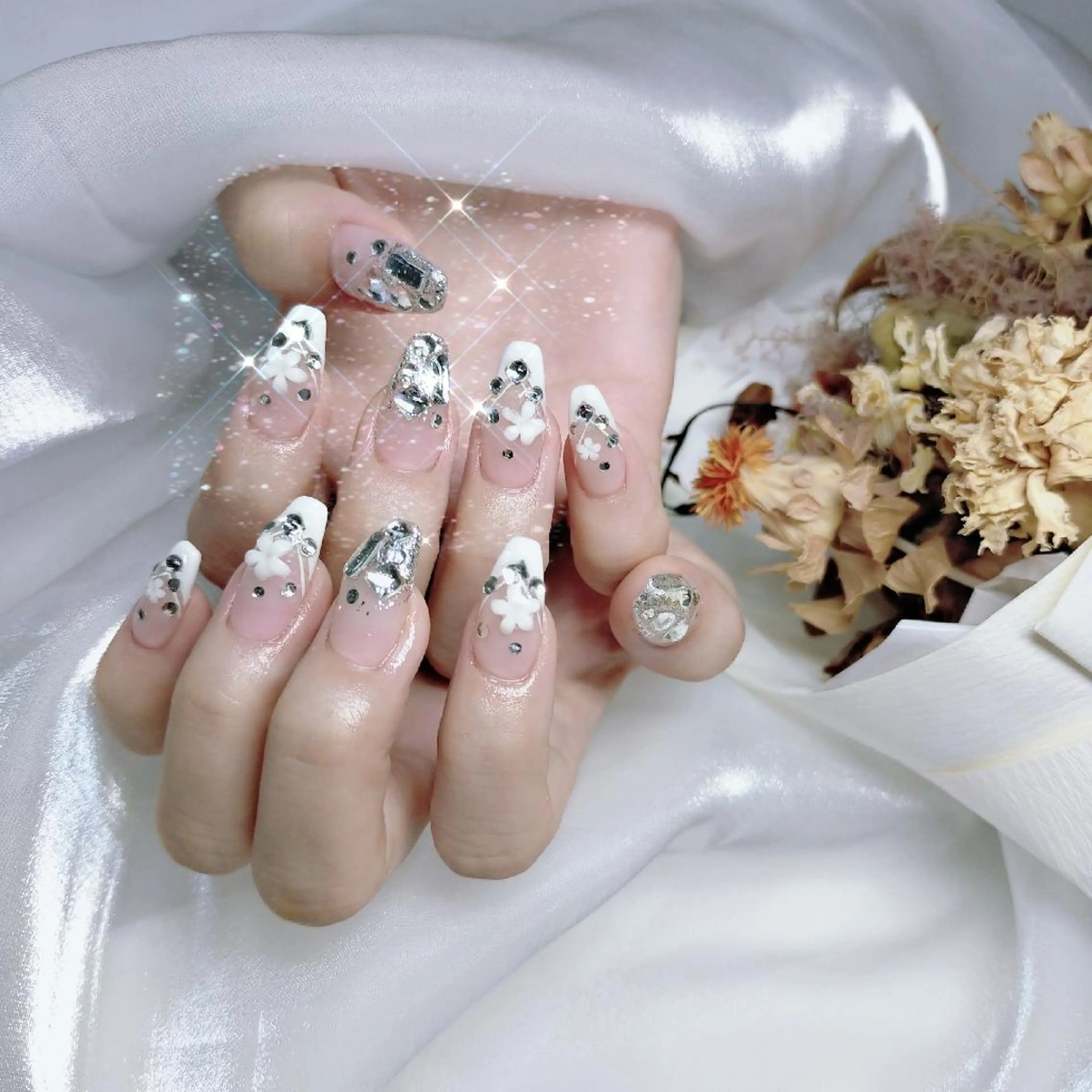 ネイル ハンドネイル 森 ネイルサロンのネイルデザイン