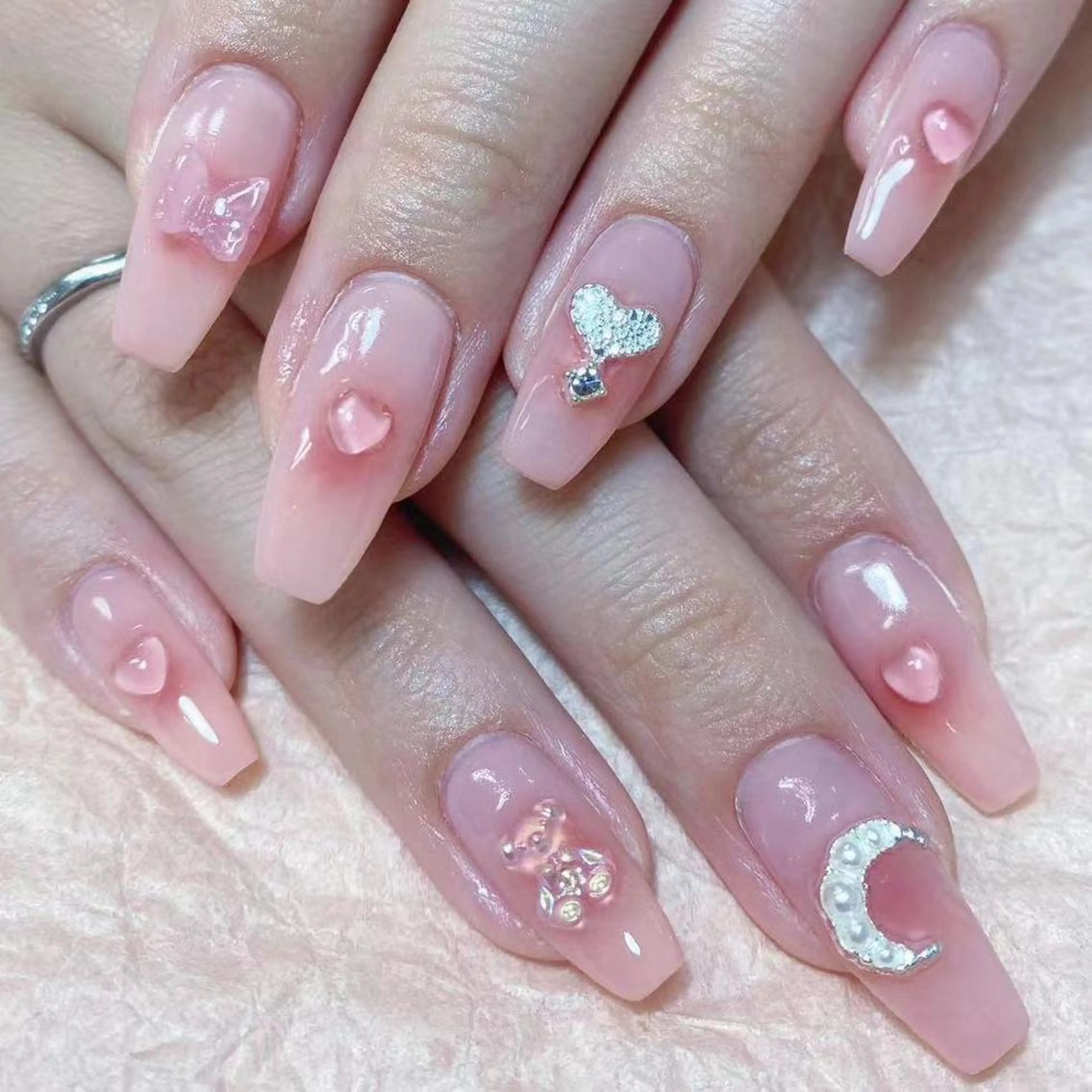 ネイル ハンドネイル DIAMOND 💦のネイルデザイン