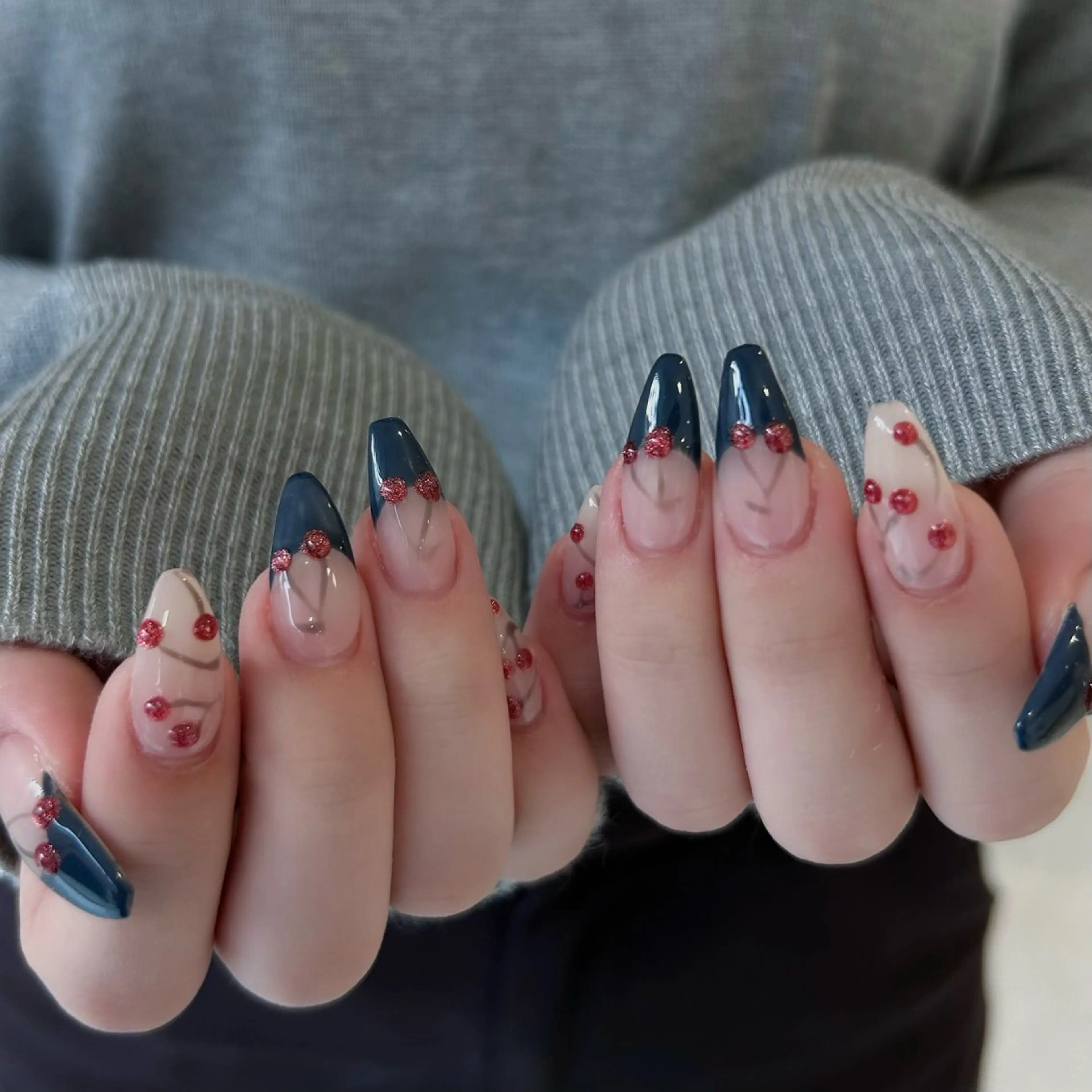 ネイル 持ち込み ハンドネイル Uzuki ／ROCCOnailのネイルデザイン