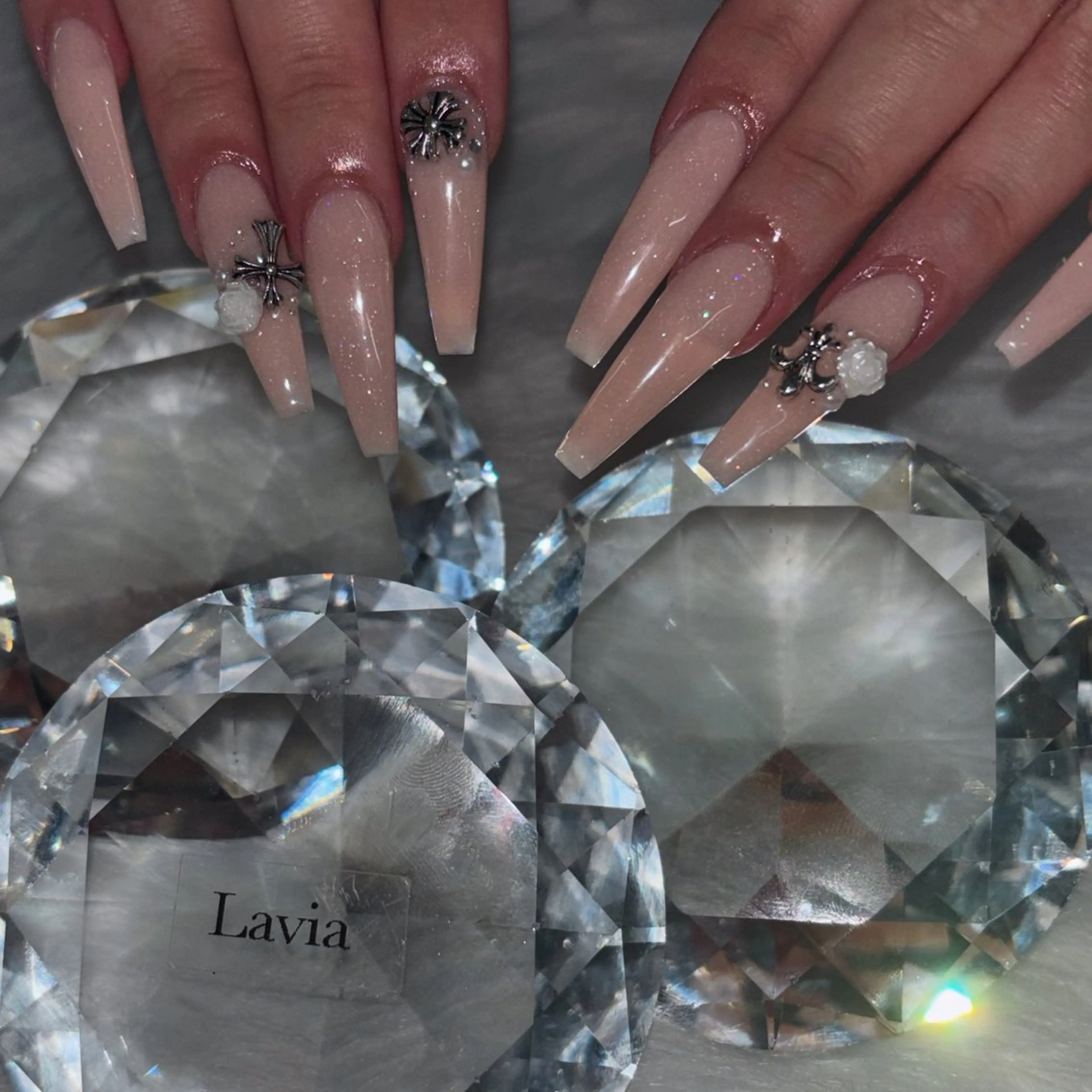 ネイル アートネイル ストーンネイル Lavia nail＆eyelash所属・Lavia❄️ kahoのネイルデザイン