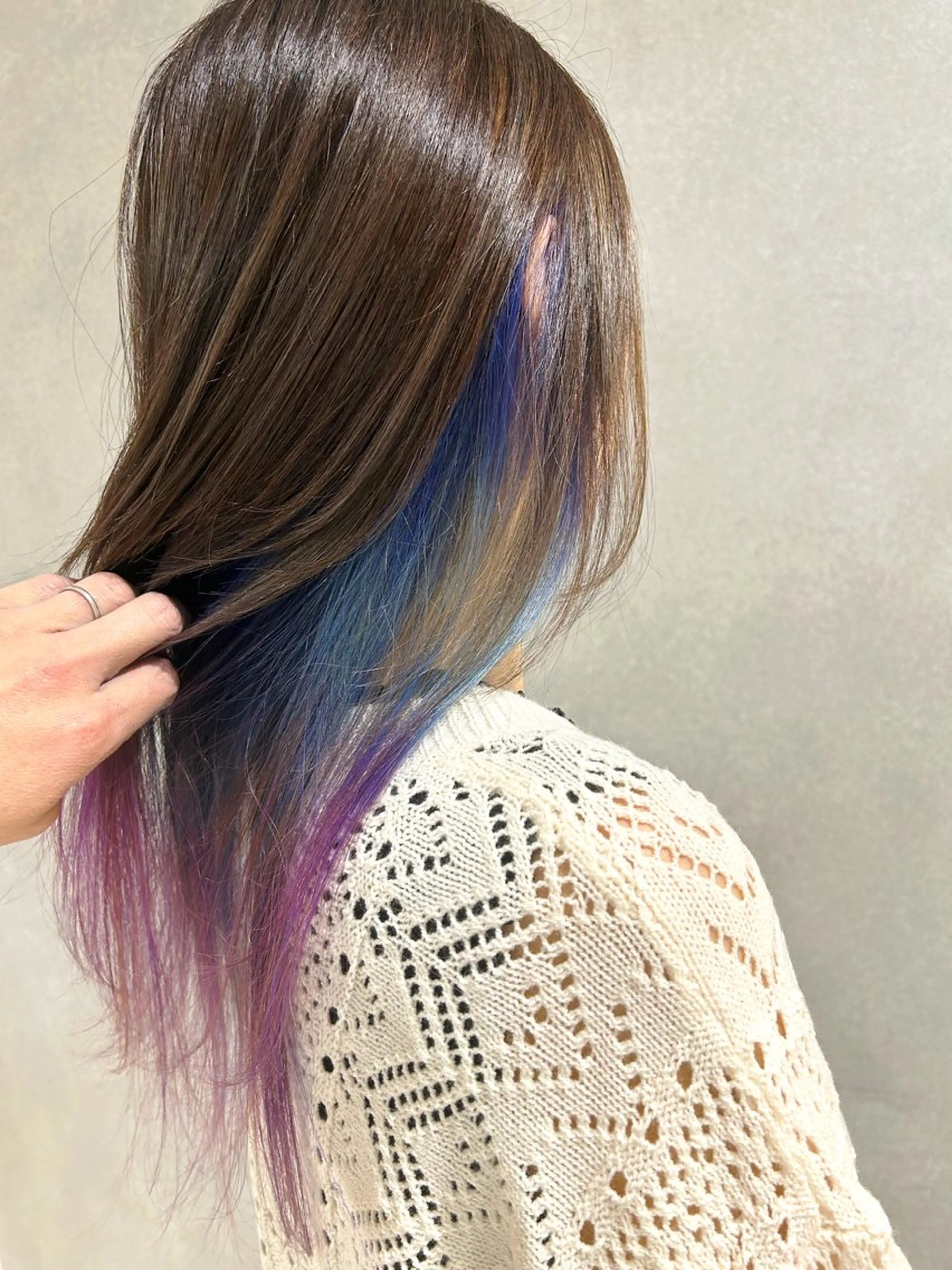 セミロング カット ヘアカラー 山田 守のヘアスタイル