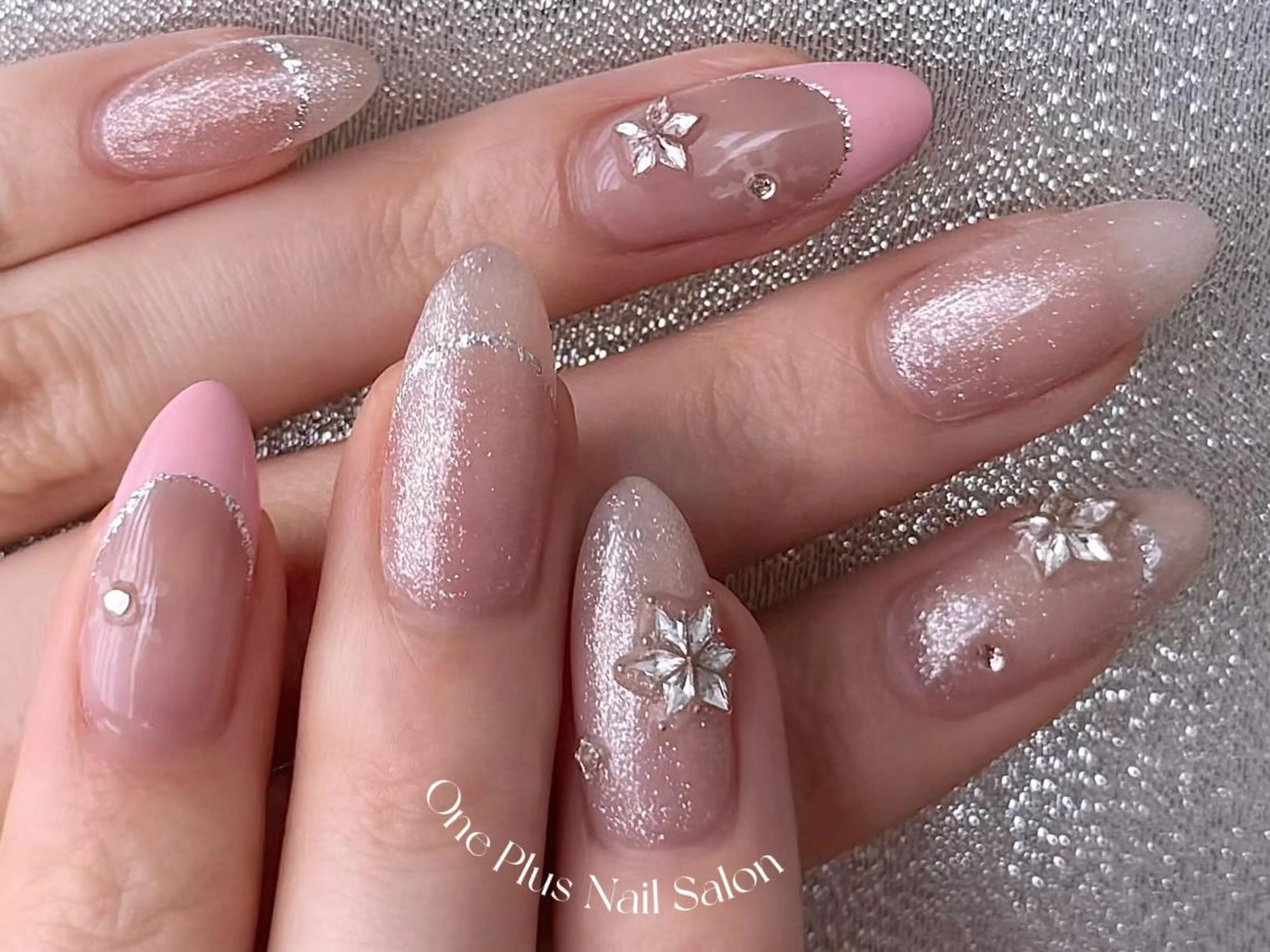 ネイル アートネイル 長さ出し ガーリー ハート キラキラネイル ハンドネイル 中野 REIのネイルデザイン