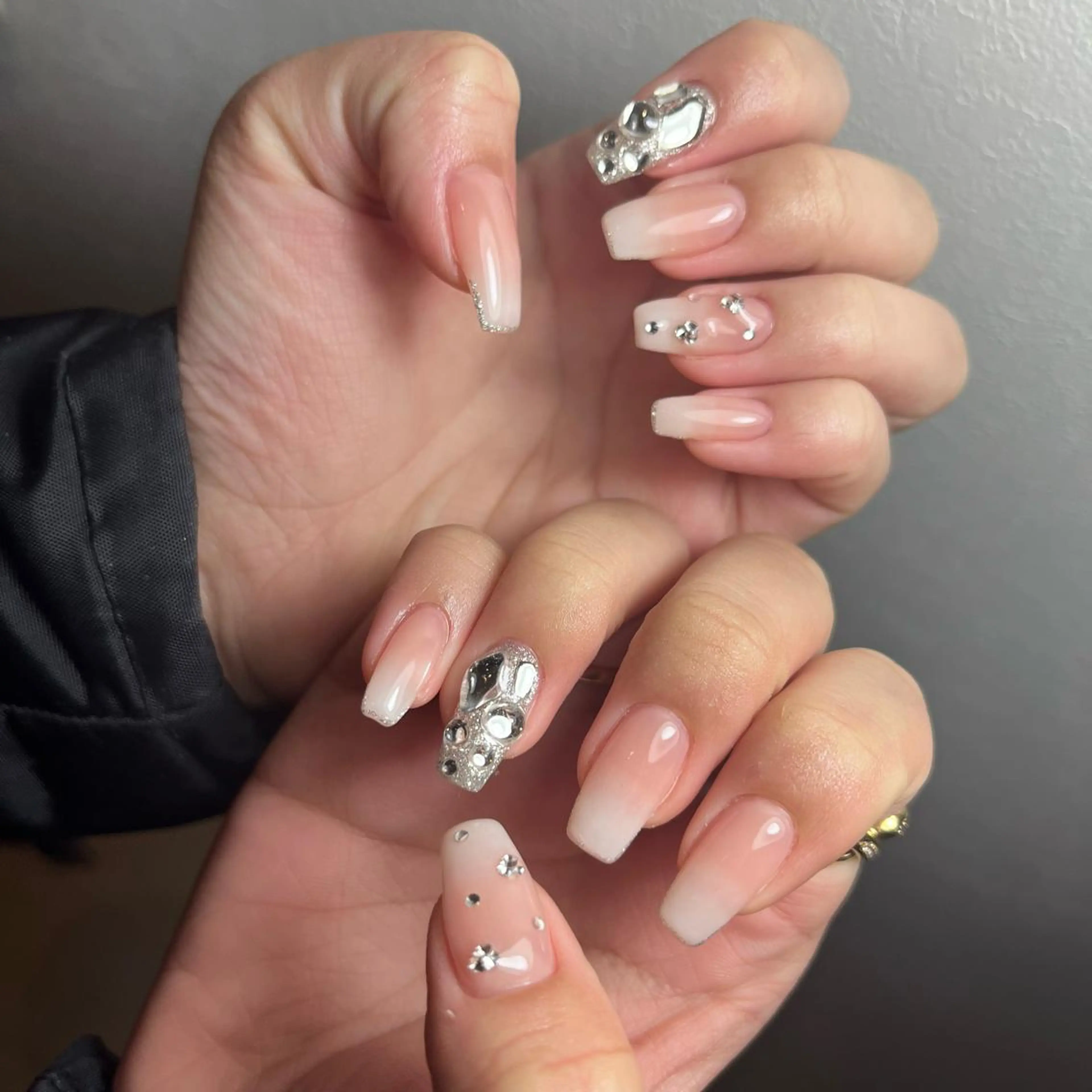 ネイル ハンドネイル NORA nail UMEDAのネイルデザイン