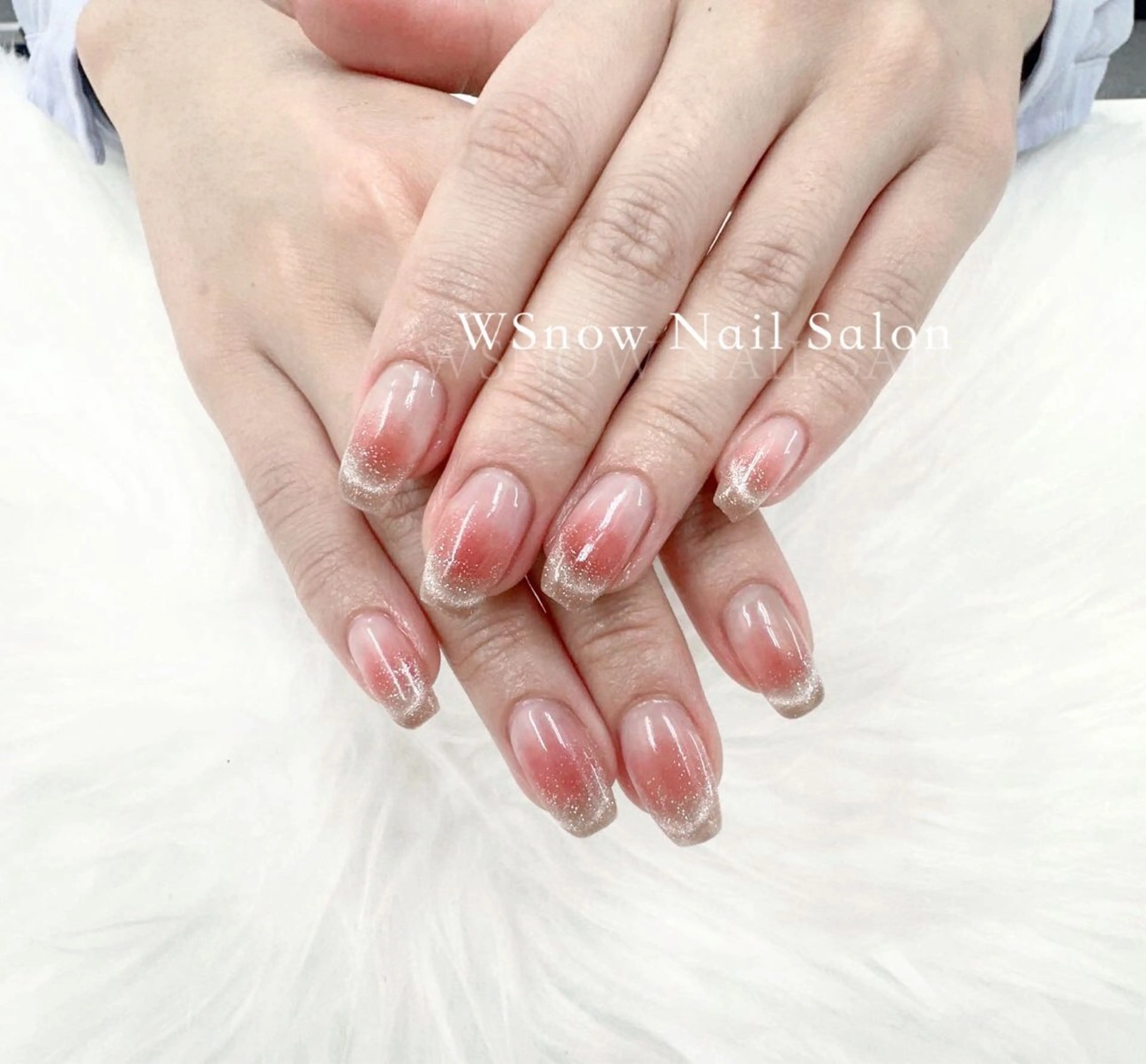 ネイル チークネイル ハンドネイル Tinicoo Yuki ❄️のネイルデザイン