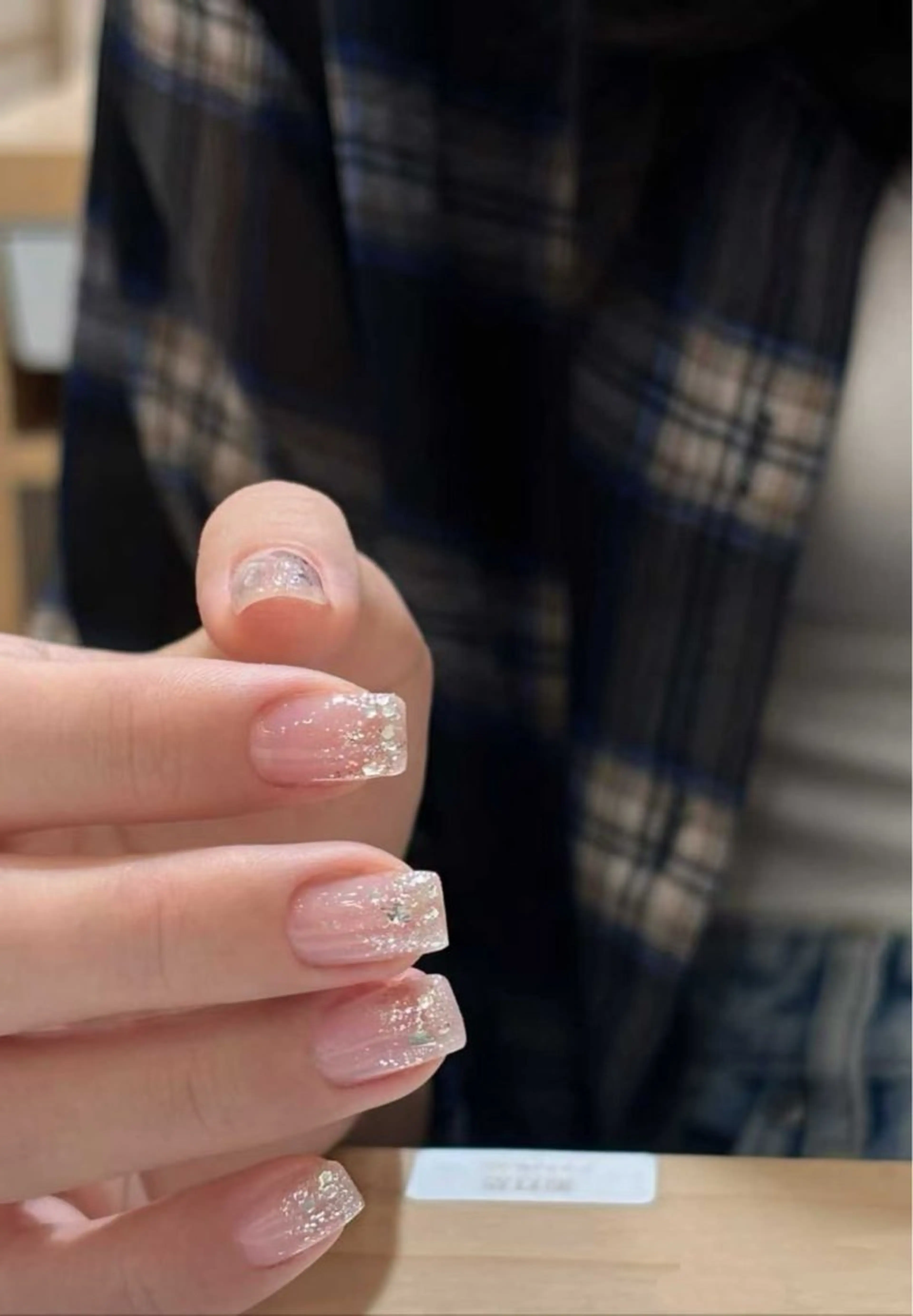 ネイル グラデーション ラメ(グリッター) ラメグラデーション Merci Nail Salon所属・Merci ネイルサロンのネイルデザイン