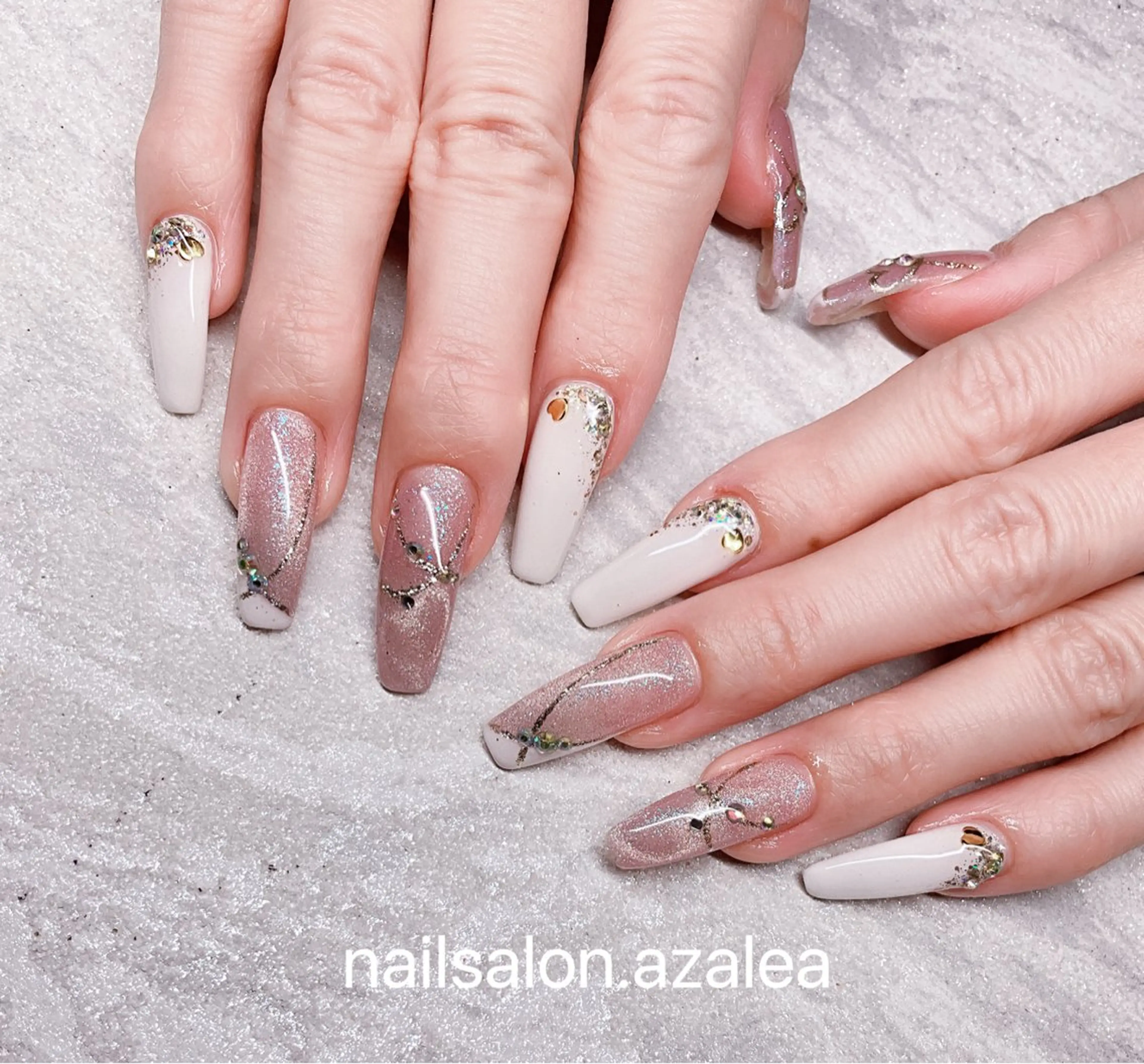 ネイル アートネイル ハート マグネットネイル ハンドネイル R inのネイルデザイン