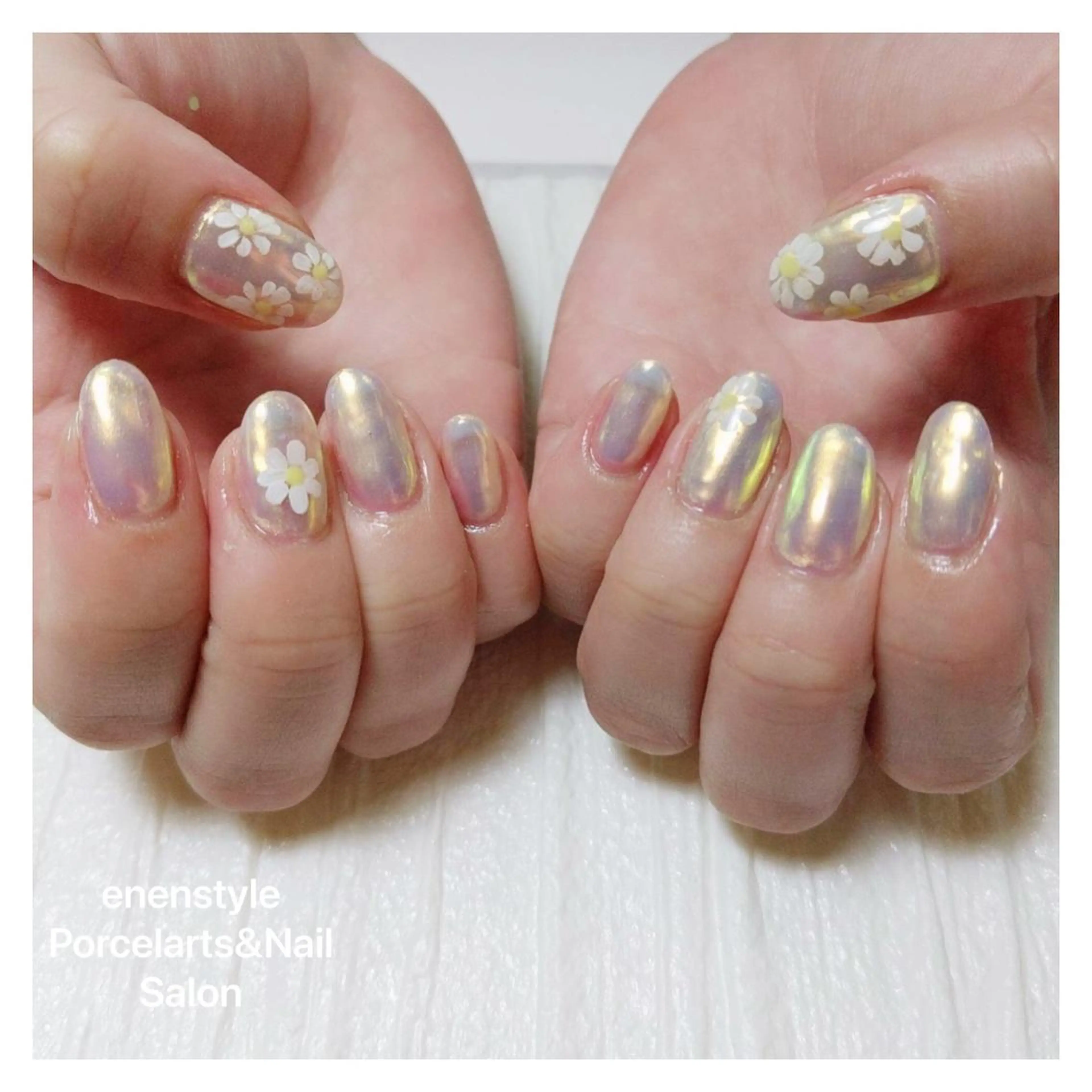 ミディアム ネイル 👑enen style👑のネイルデザイン