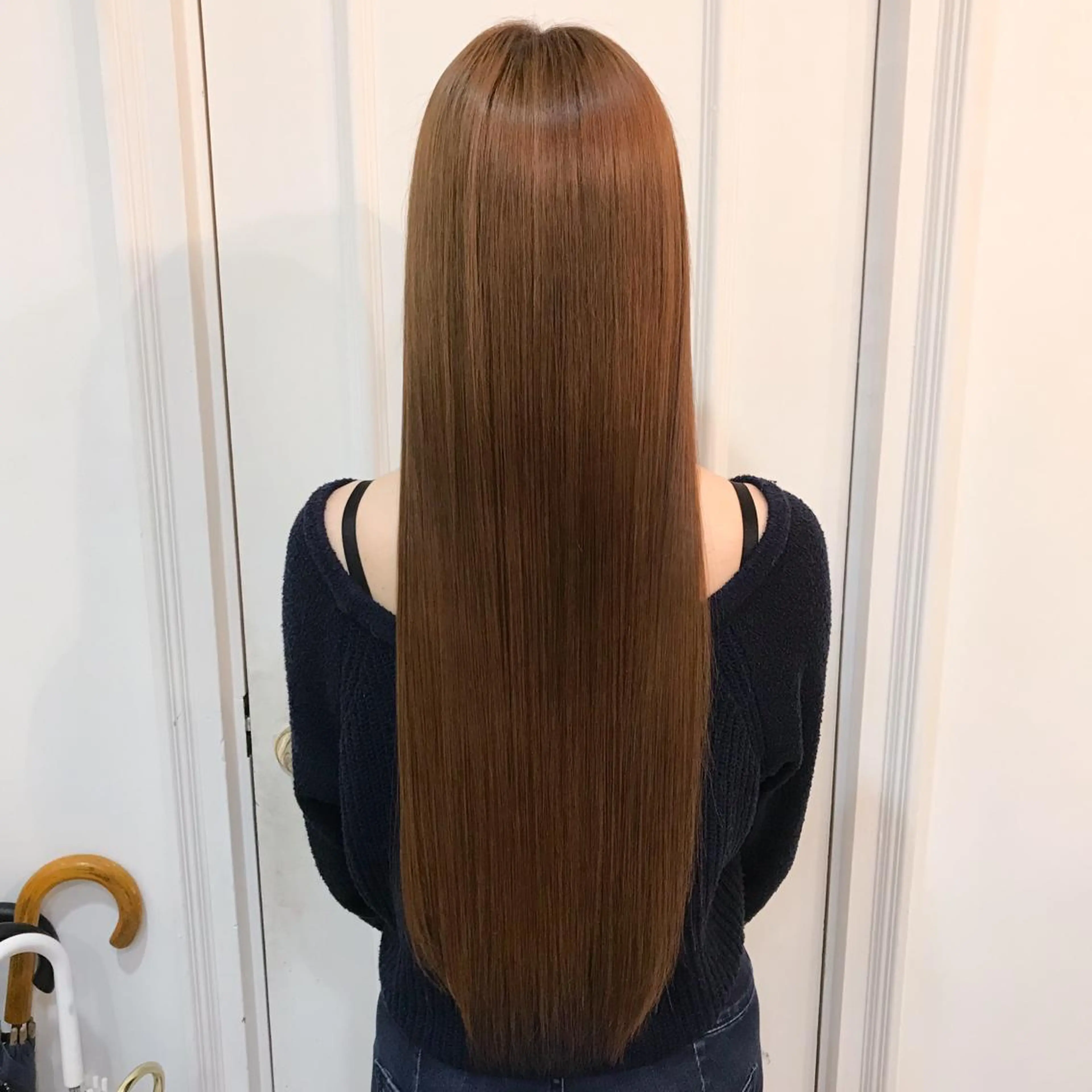 ロング SHIN/レイヤー カット×クロスパーマのヘアスタイル