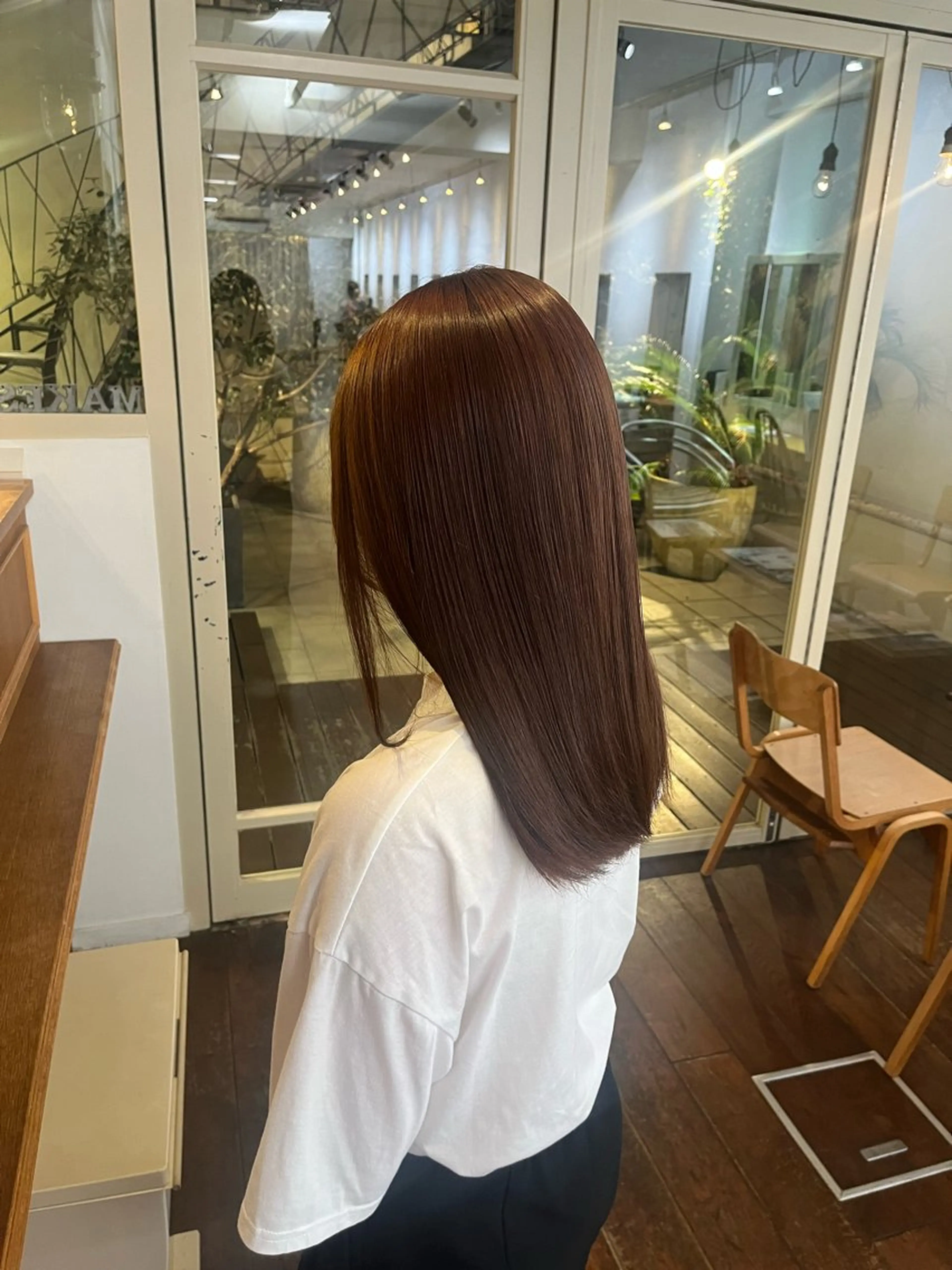 セミロング カラー くいた あやなのヘアスタイル
