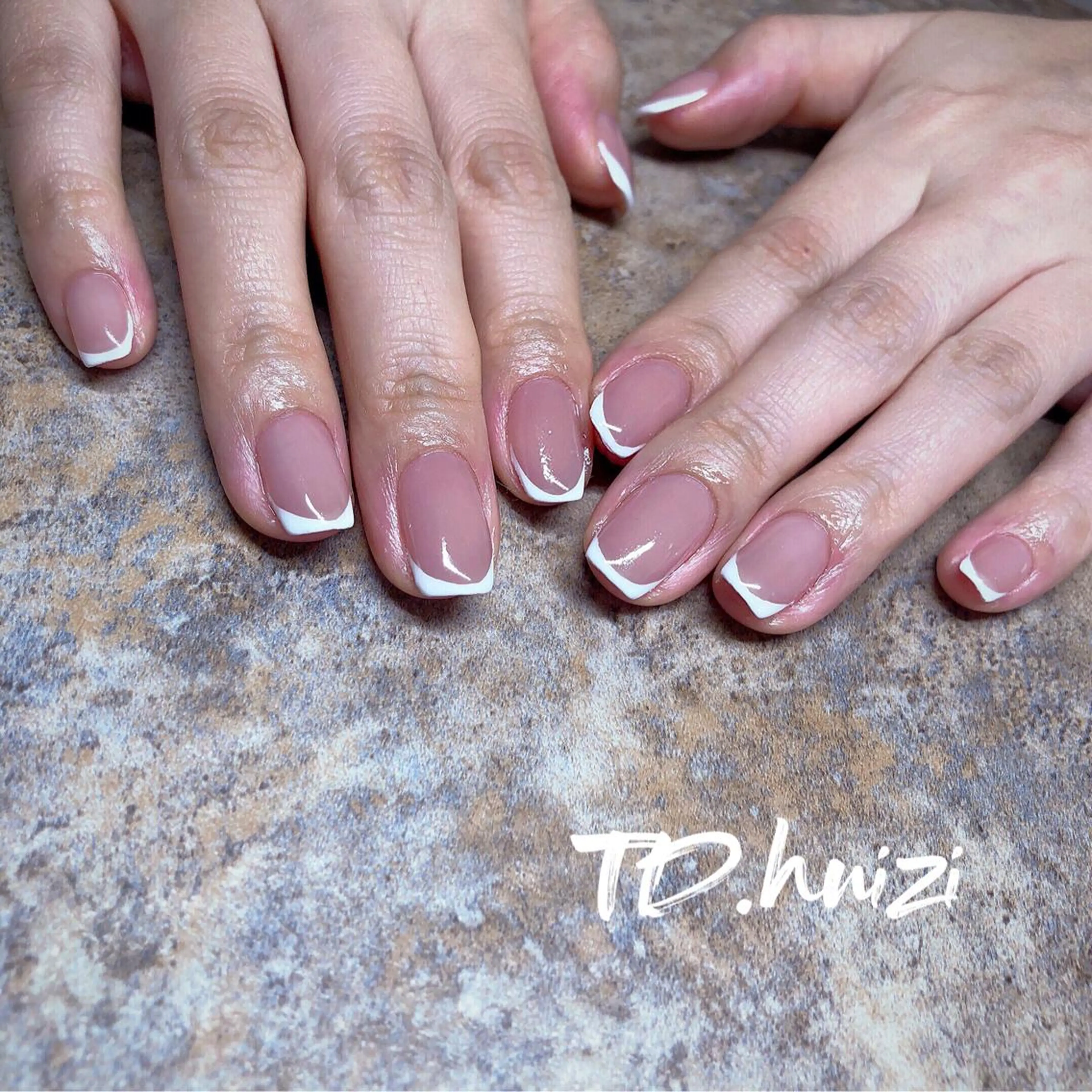 ミディアム めぐみのネイルサロン 惠のネイルデザイン