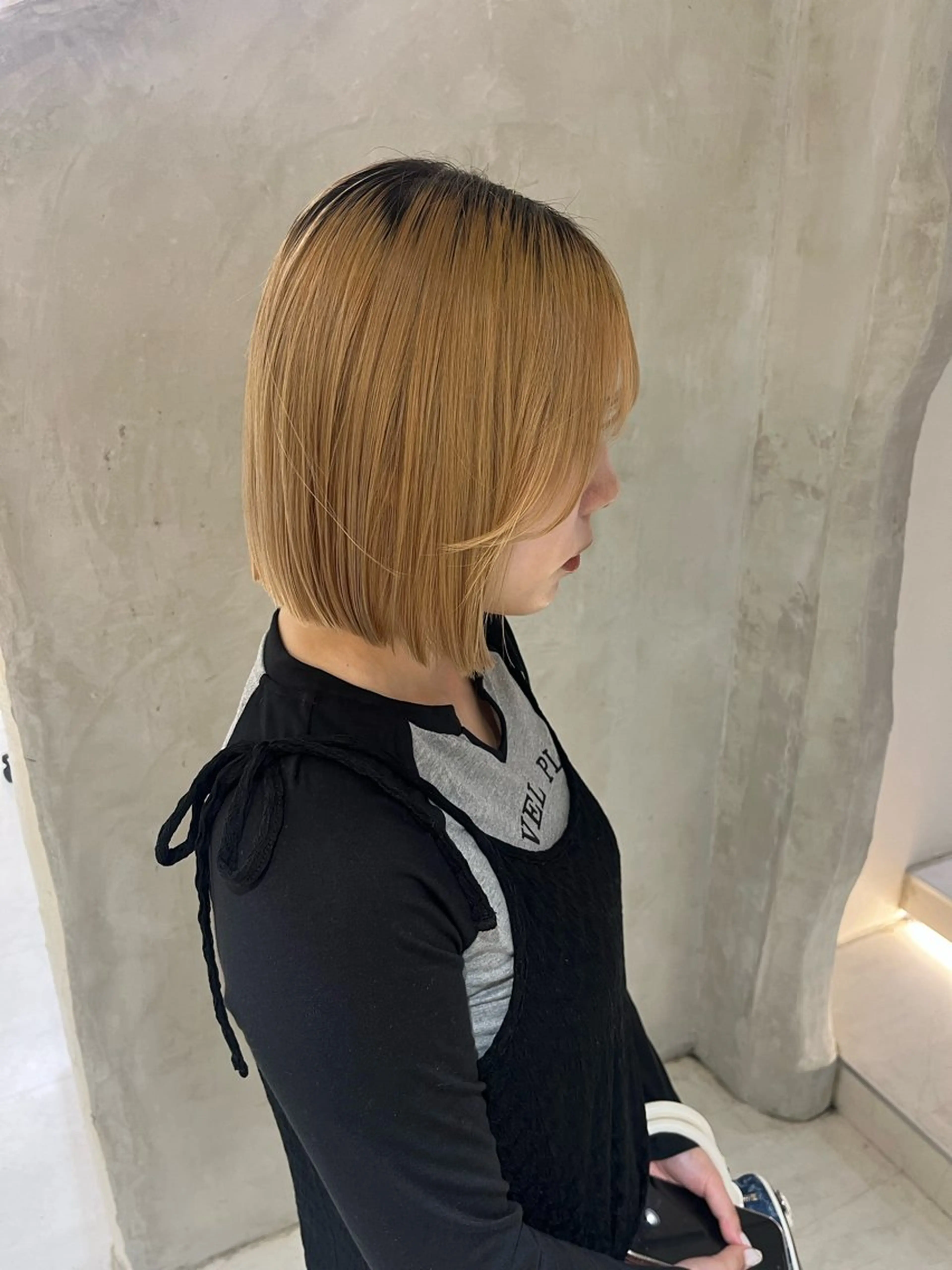 ミディアム カラー カット ヘアカラー トリートメント effect横浜所属・切りっぱなしボブ/ 艶カラー/綾莉のヘアスタイル